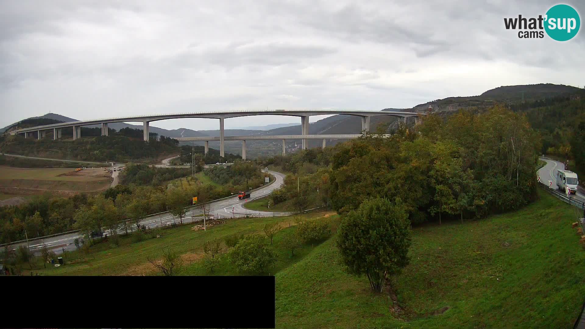 Live cam Črni Kal Viaduc – Viki Burger