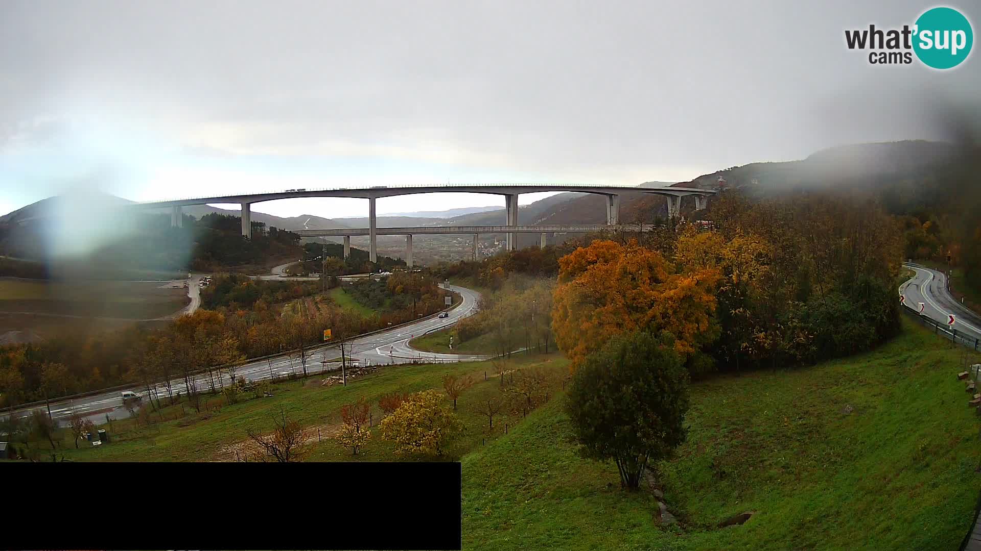 Kamera v živo Črni Kal Viadukt – pogled z Viki Burgerja