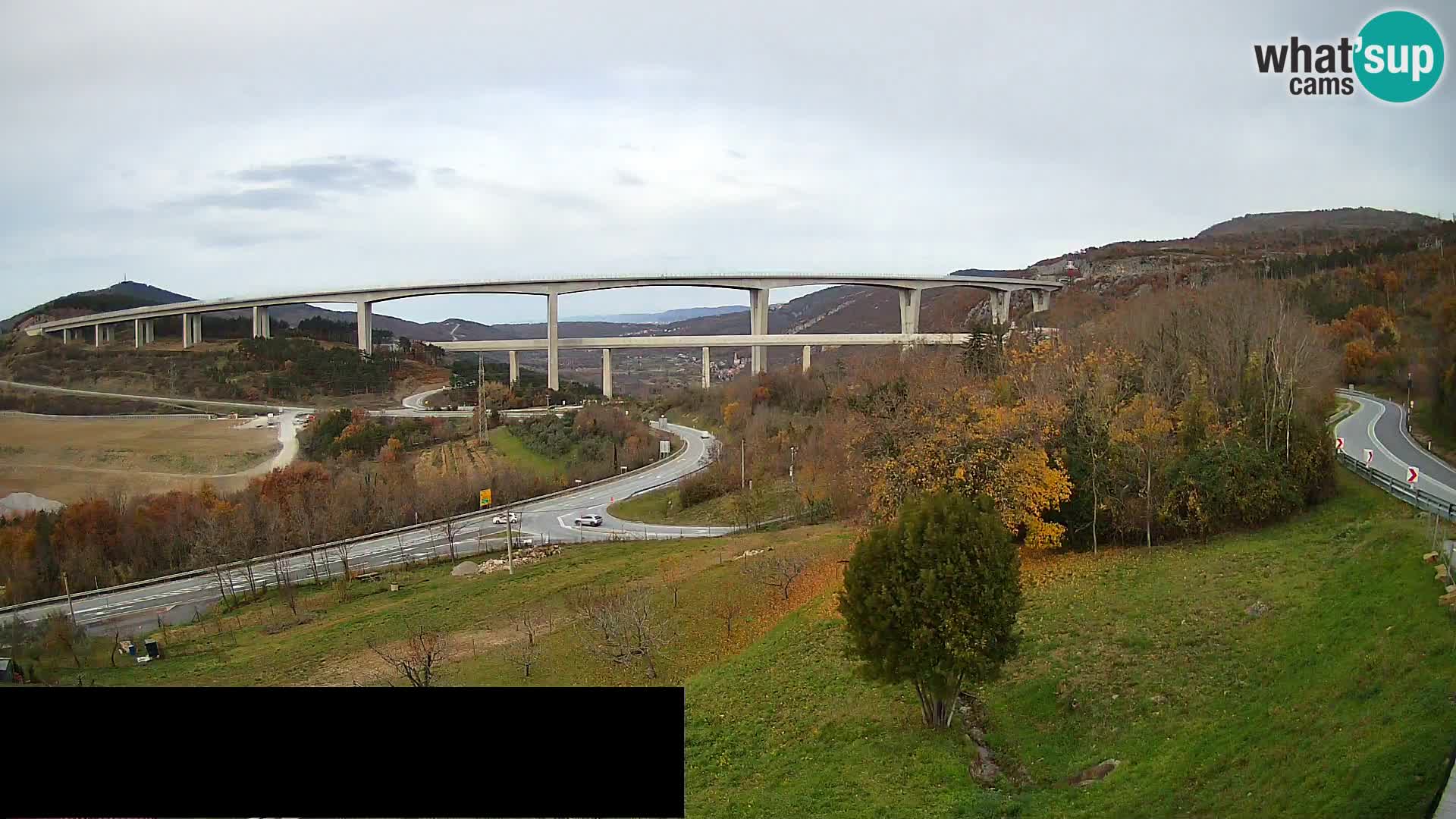 Kamera v živo Črni Kal Viadukt – pogled z Viki Burgerja