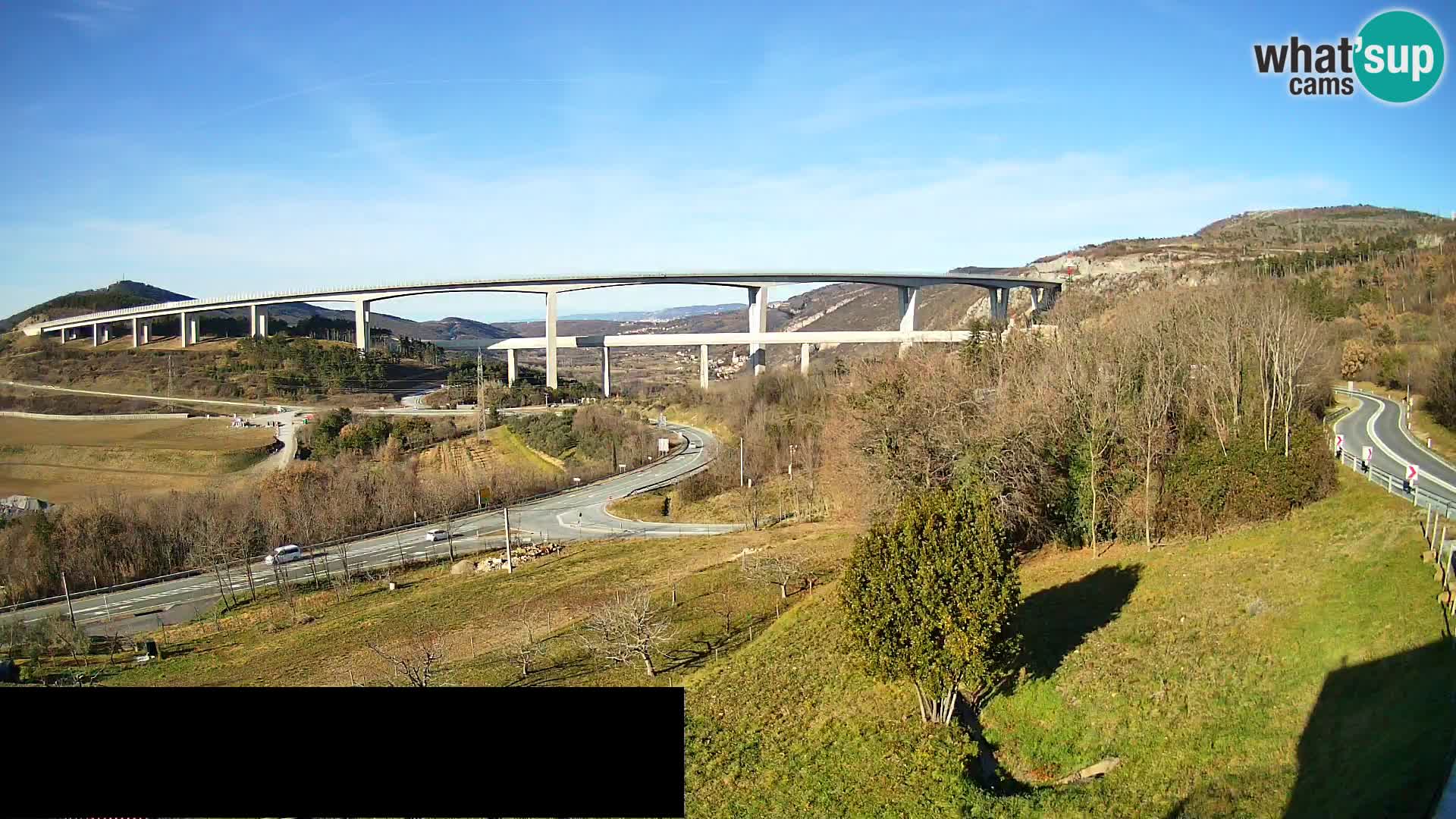 Webcam Črni Kal Viaduct – view from Viki Burger