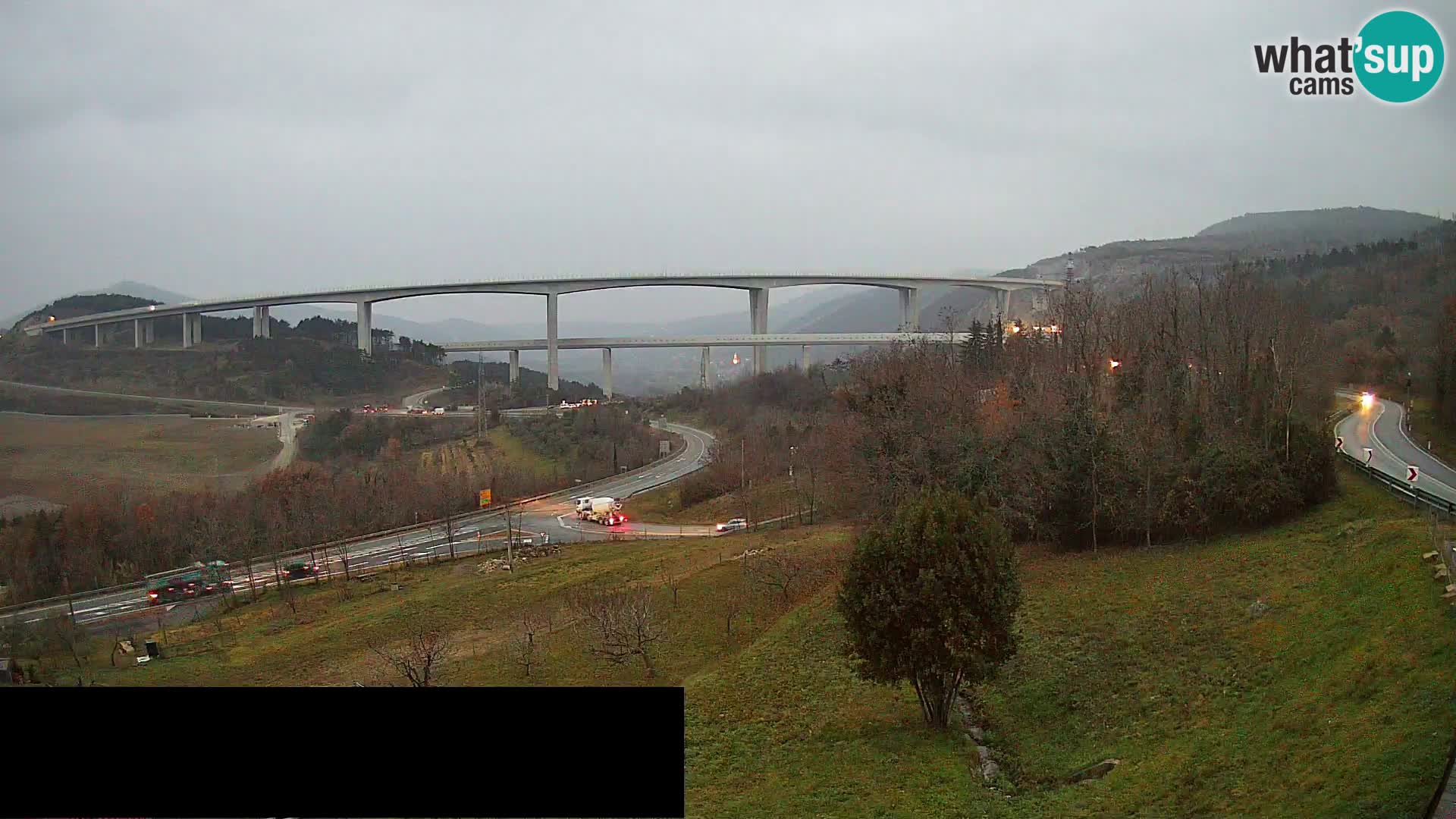 Livecam  Črni Kal Viadotto – panorama dal Viki Burger