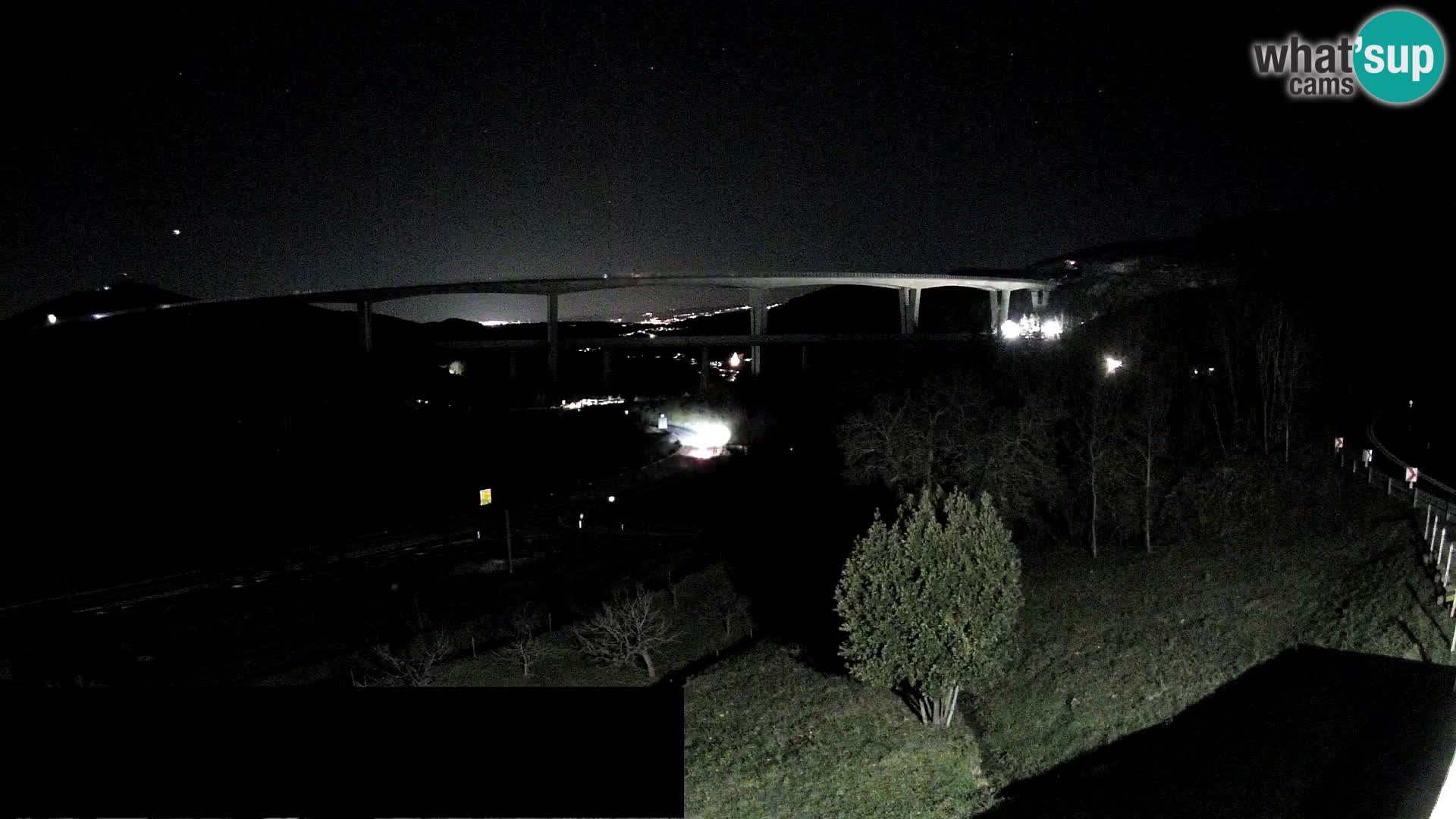 Livecam  Črni Kal Viadotto – panorama dal Viki Burger