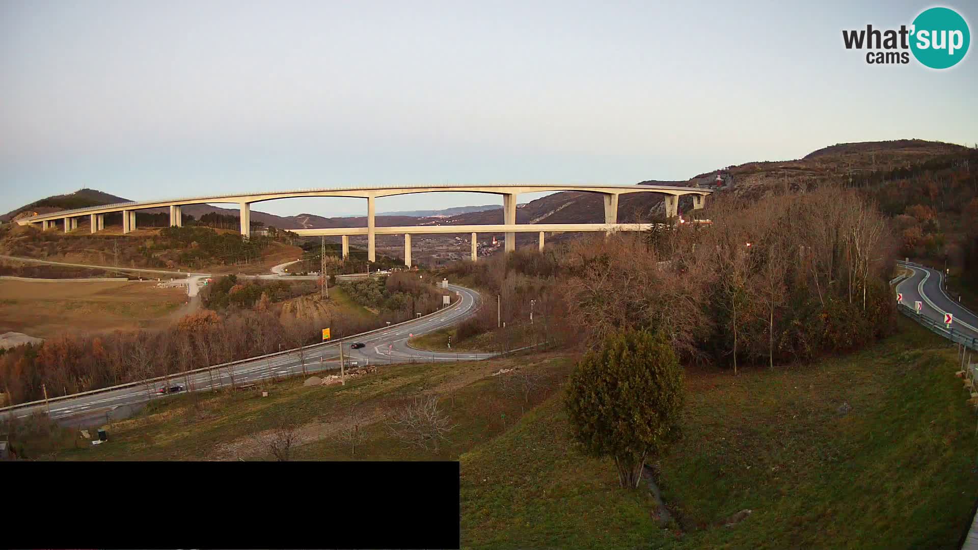 Livecam  Črni Kal Viadotto – panorama dal Viki Burger