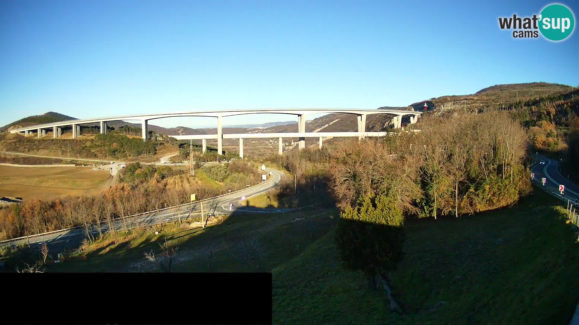 Webcam Črni Kal Viaduct – view from Viki Burger