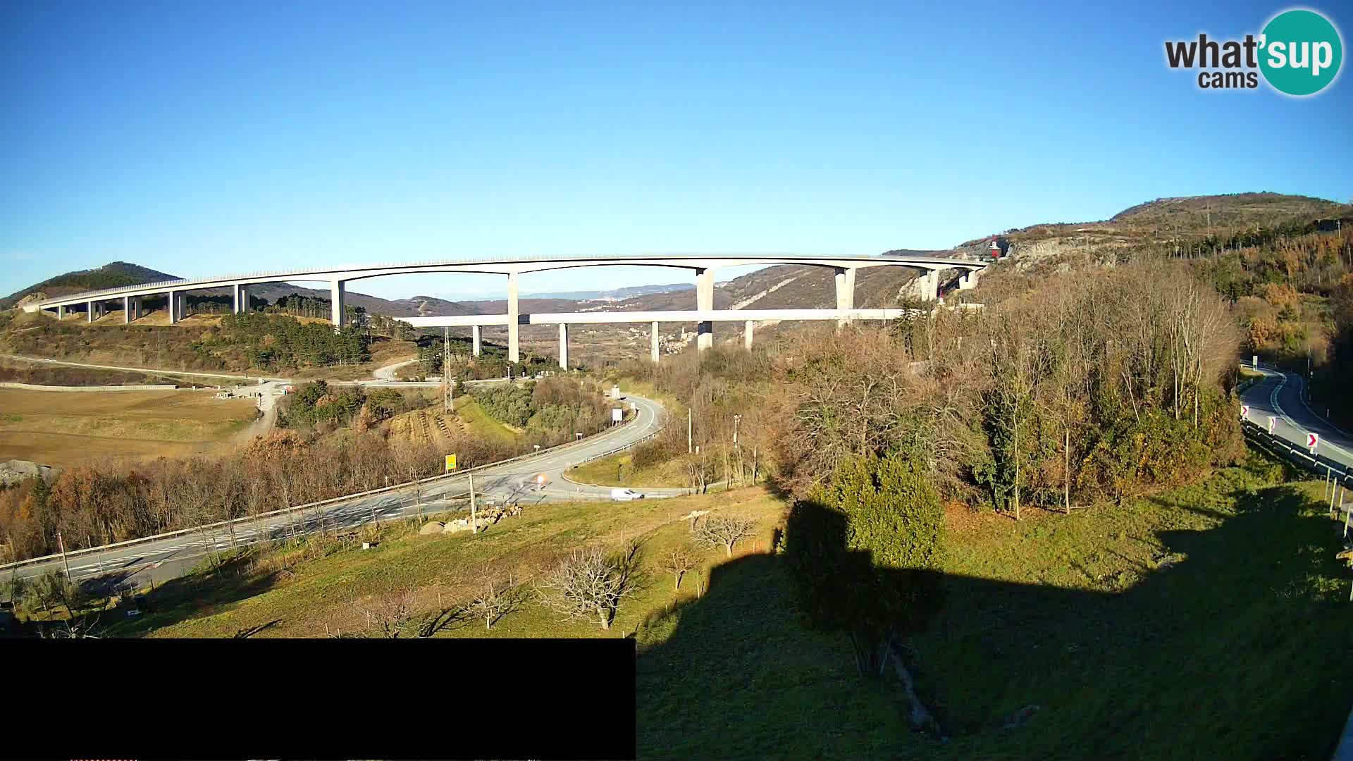 Webcam Črni Kal Viaduct – view from Viki Burger