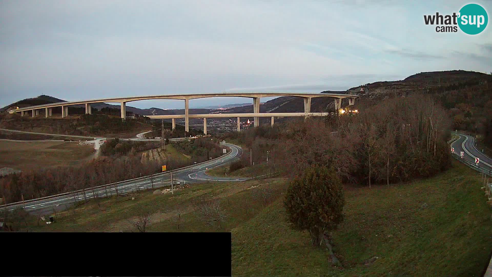 Livecam  Črni Kal Viadotto – panorama dal Viki Burger