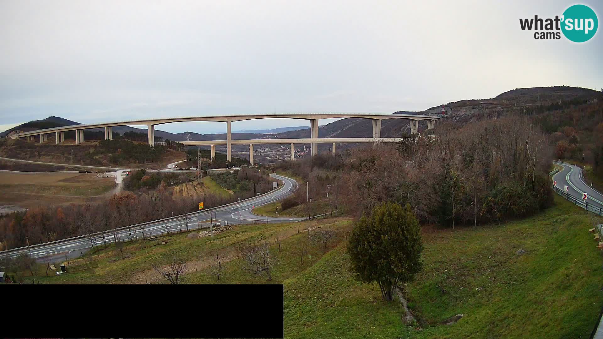 Webcam Črni Kal Viaduct – view from Viki Burger