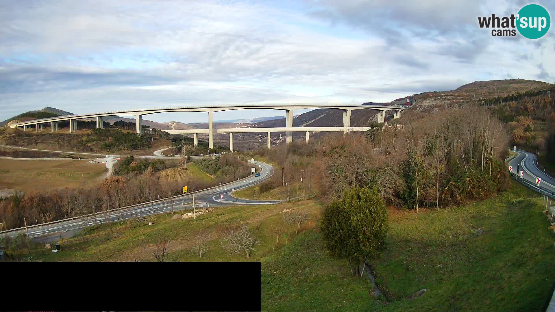 Live cam Črni Kal Viaduc – Viki Burger