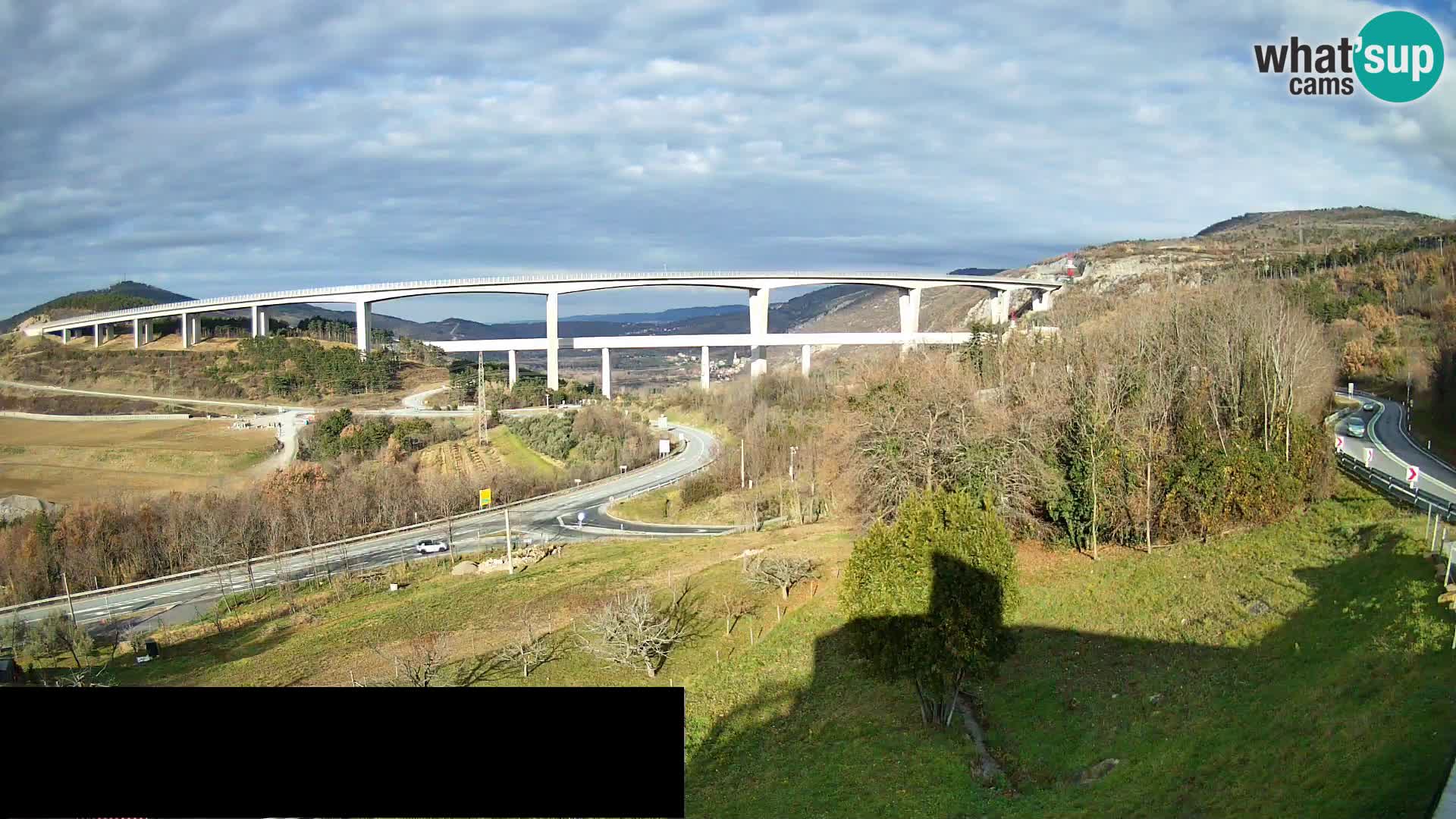 Webcam Črni Kal Viaduct – view from Viki Burger