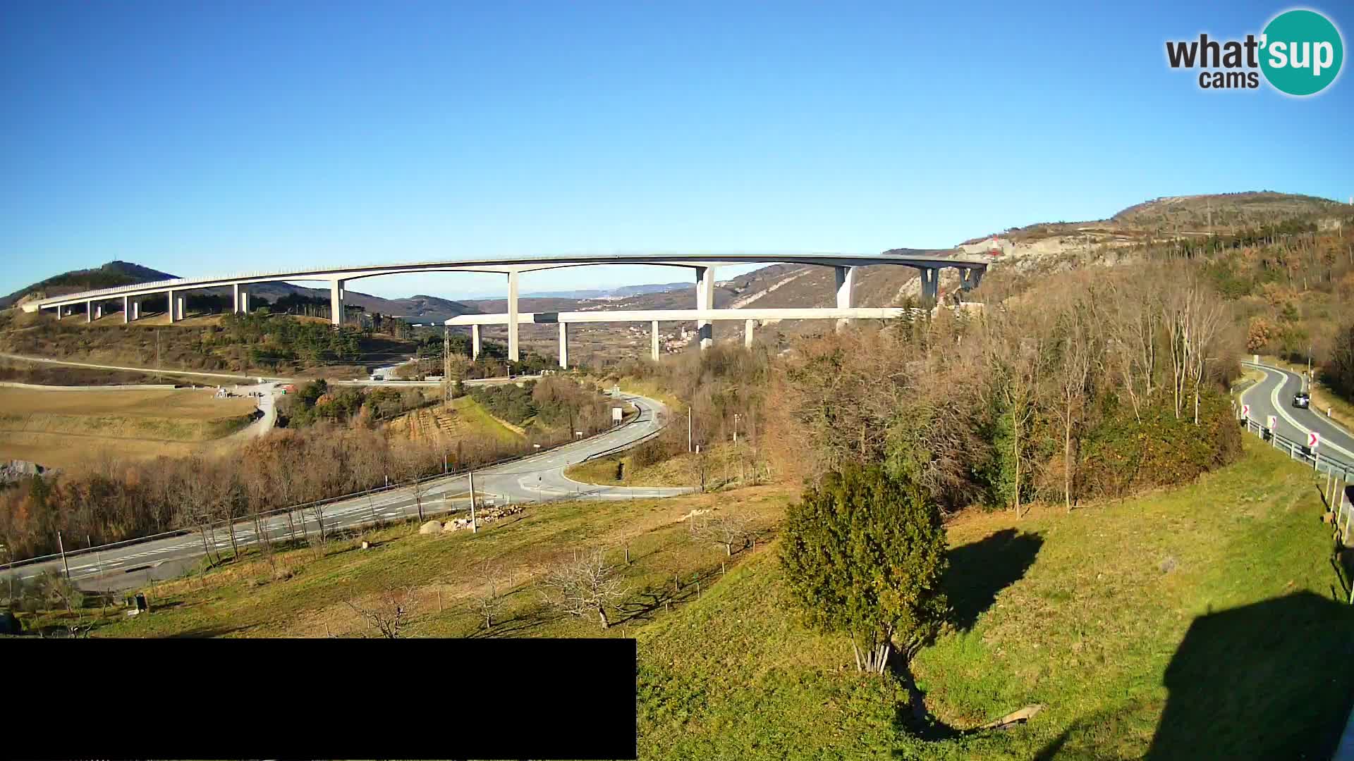 Webcam Črni Kal Viaduct – view from Viki Burger