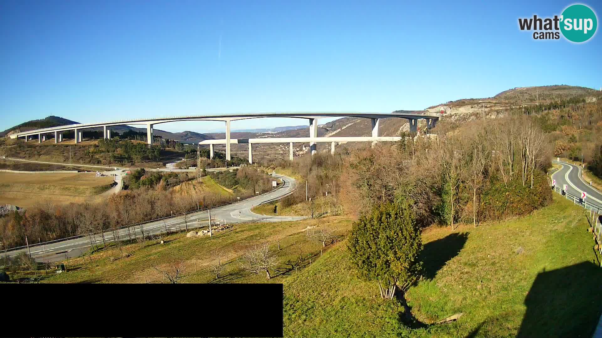 Webcam Črni Kal Viaduct – view from Viki Burger