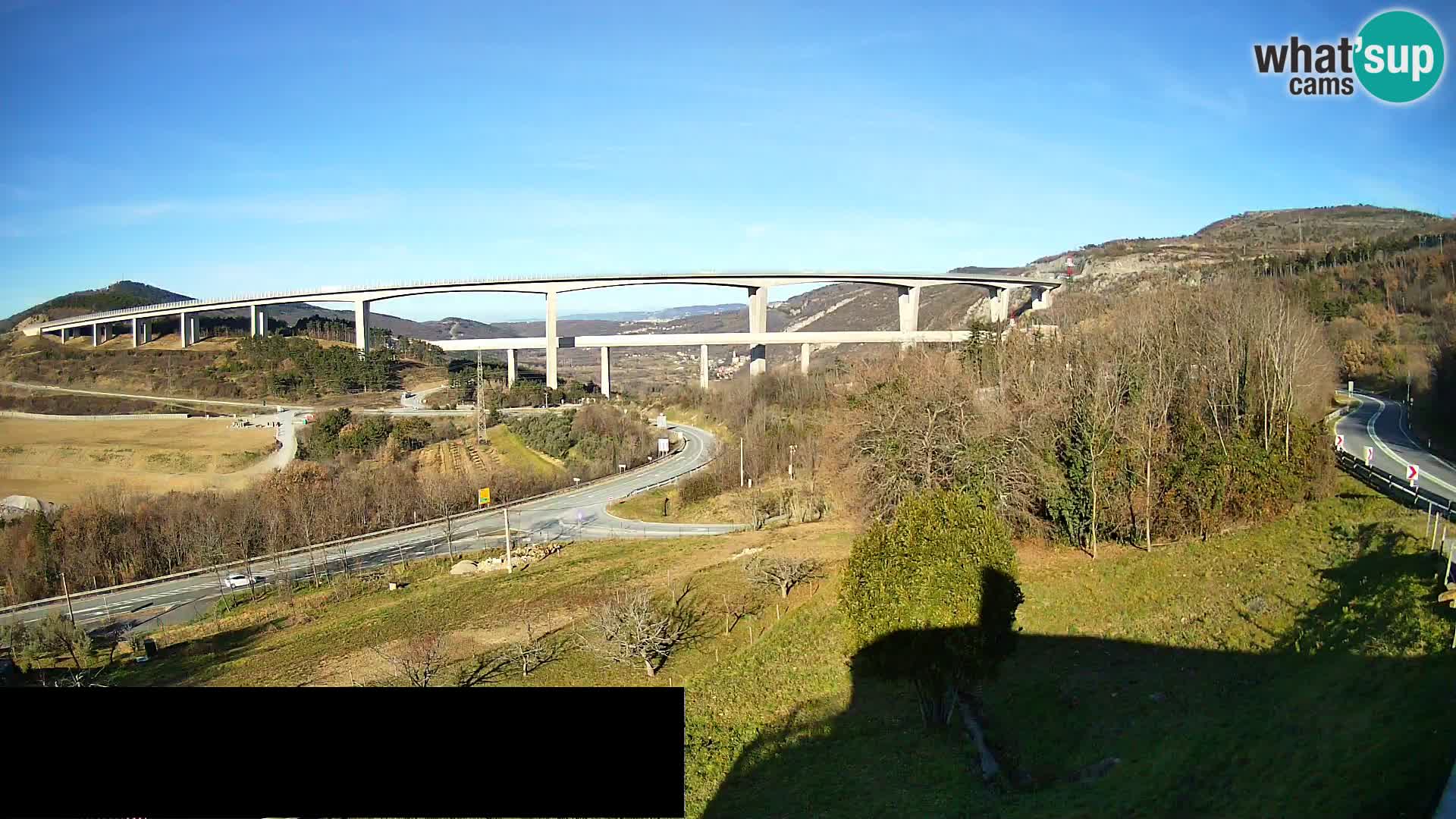 Webcam Črni Kal Viaduct – view from Viki Burger