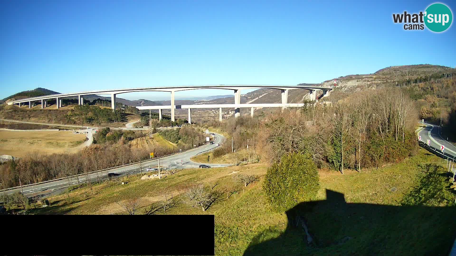 Webcam Črni Kal Viaduct – view from Viki Burger