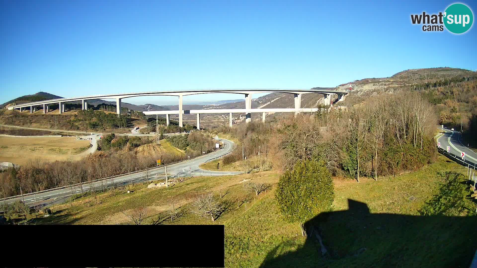 Webcam Črni Kal Viaduct – view from Viki Burger