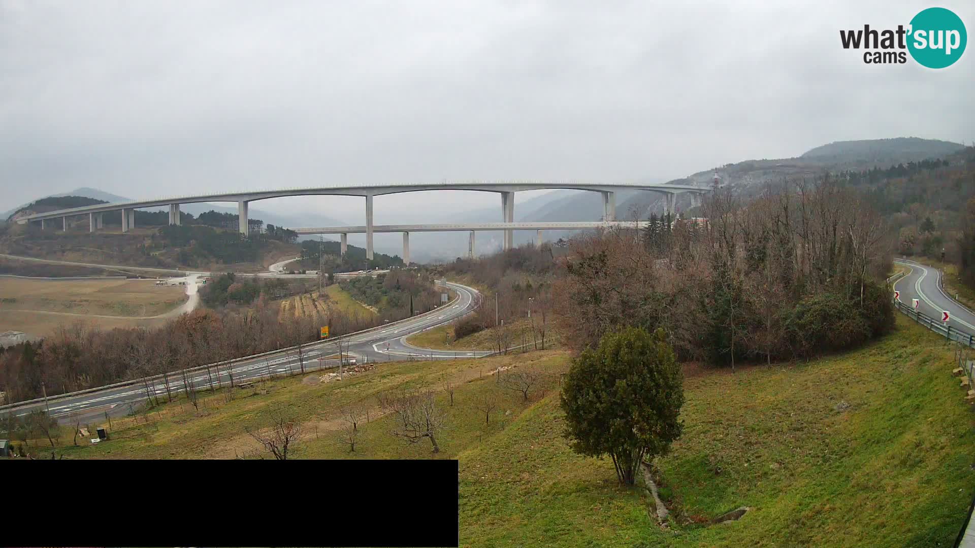 Live cam Črni Kal Viaduc – Viki Burger