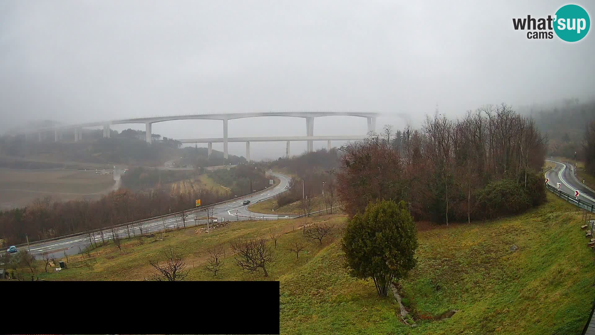 Webcam Črni Kal Viaduct – view from Viki Burger