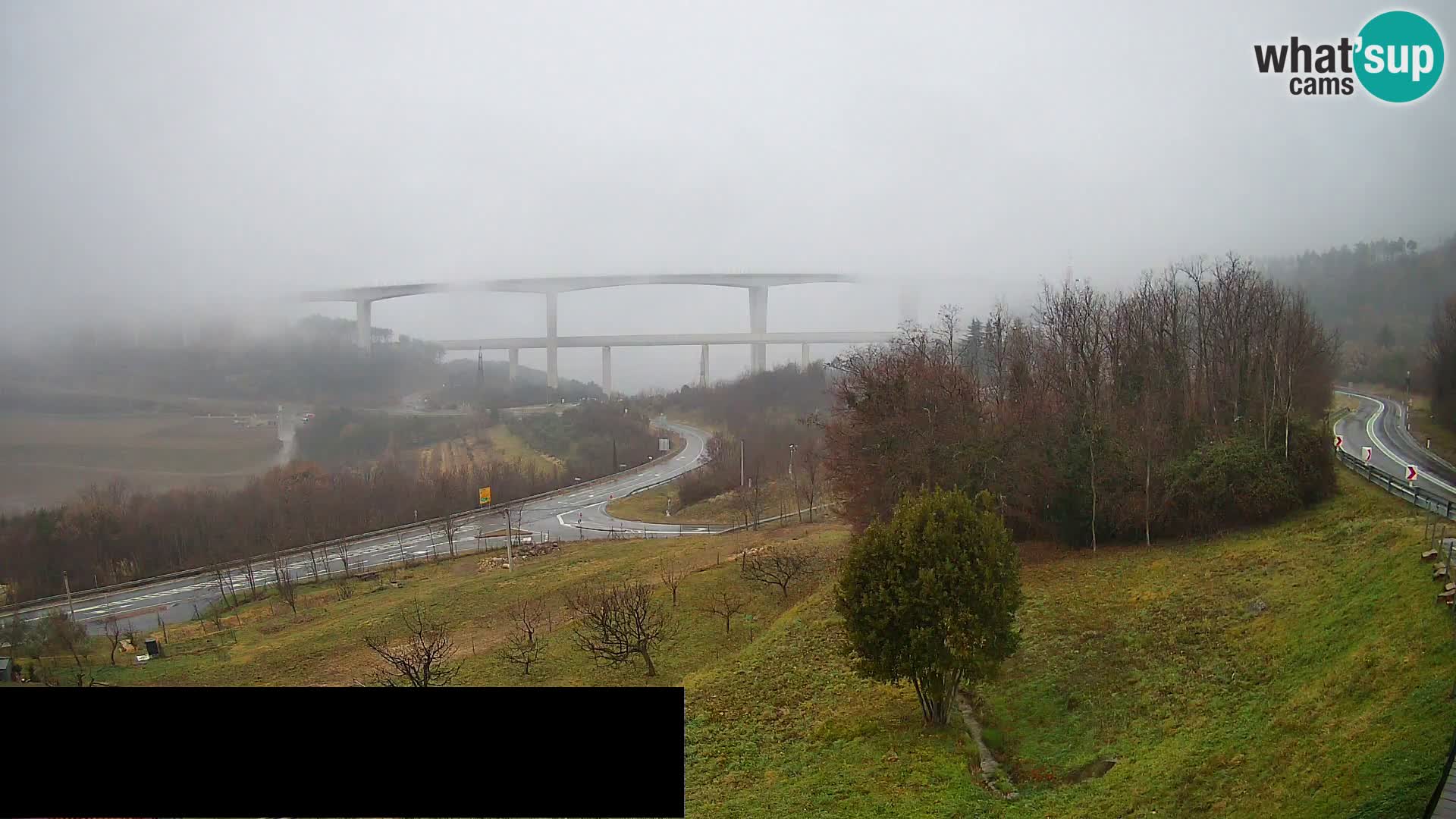 Webcam Črni Kal Viaduct – view from Viki Burger