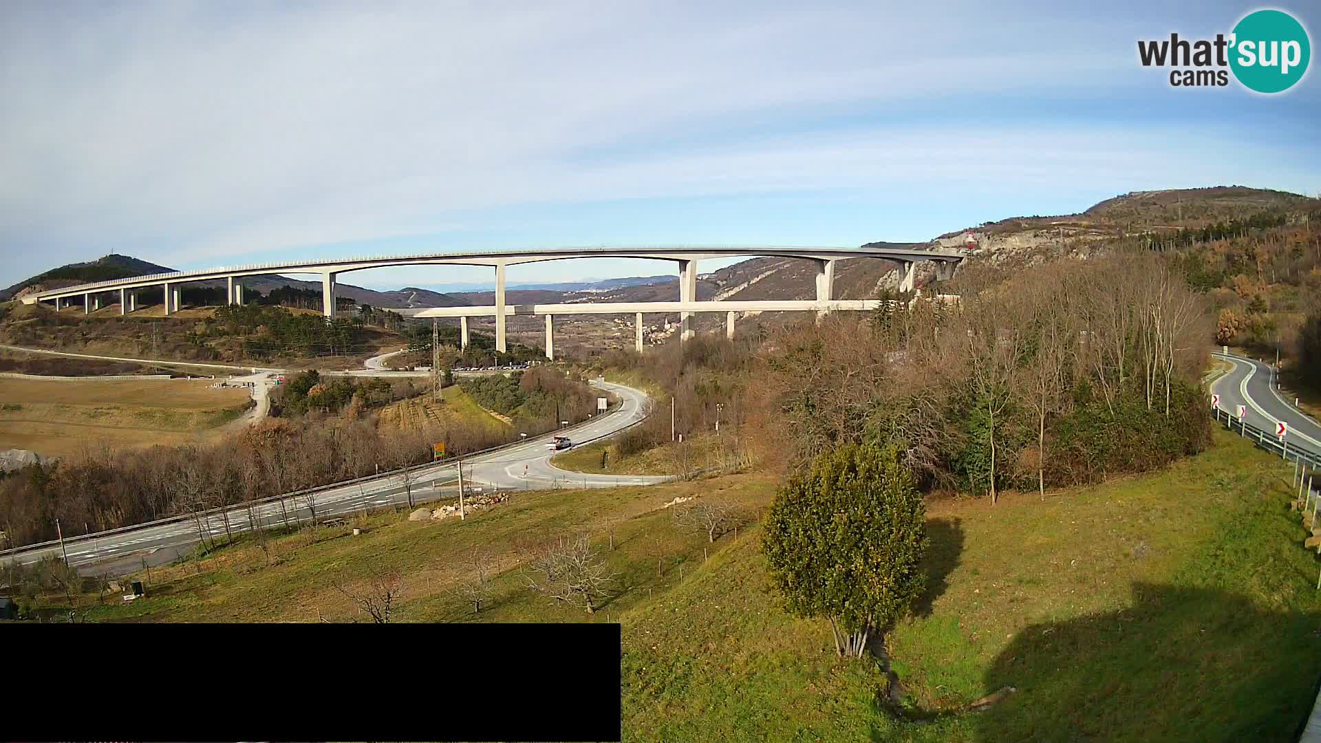 Kamera v živo Črni Kal Viadukt – pogled z Viki Burgerja