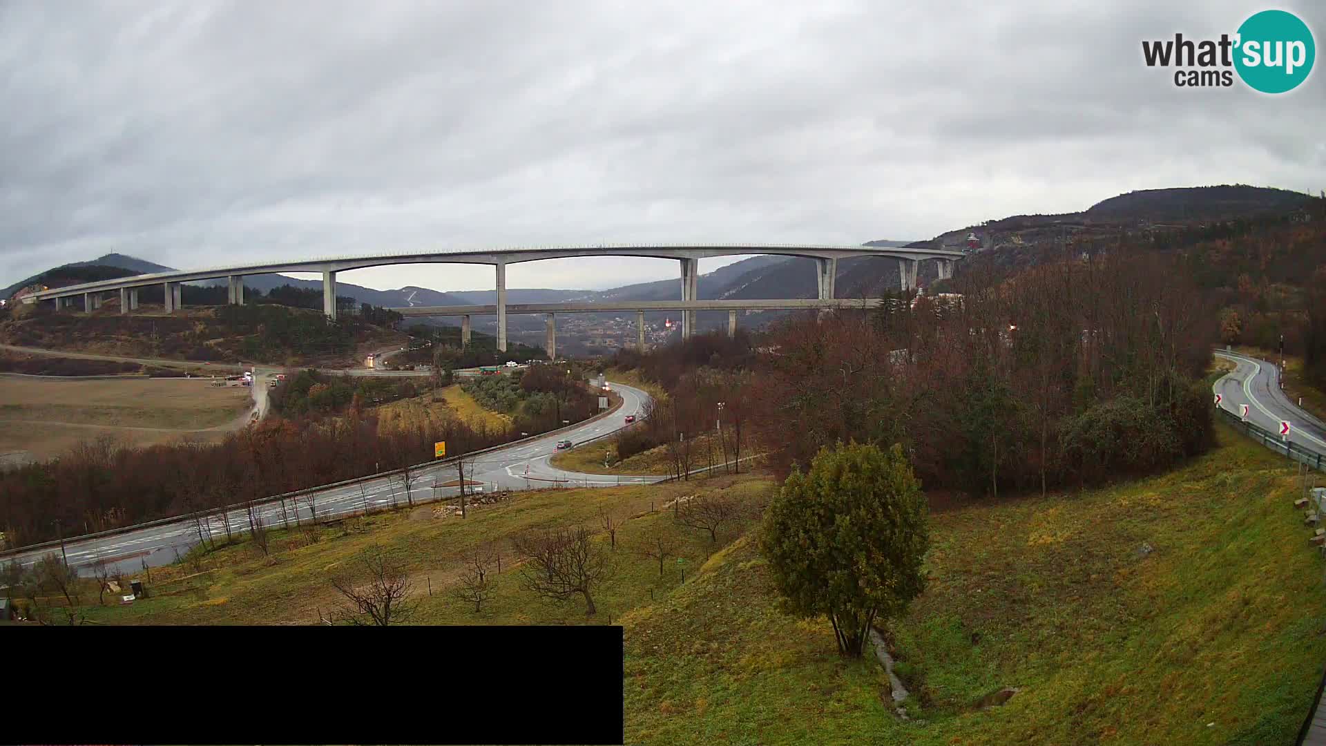 Kamera v živo Črni Kal Viadukt – pogled z Viki Burgerja