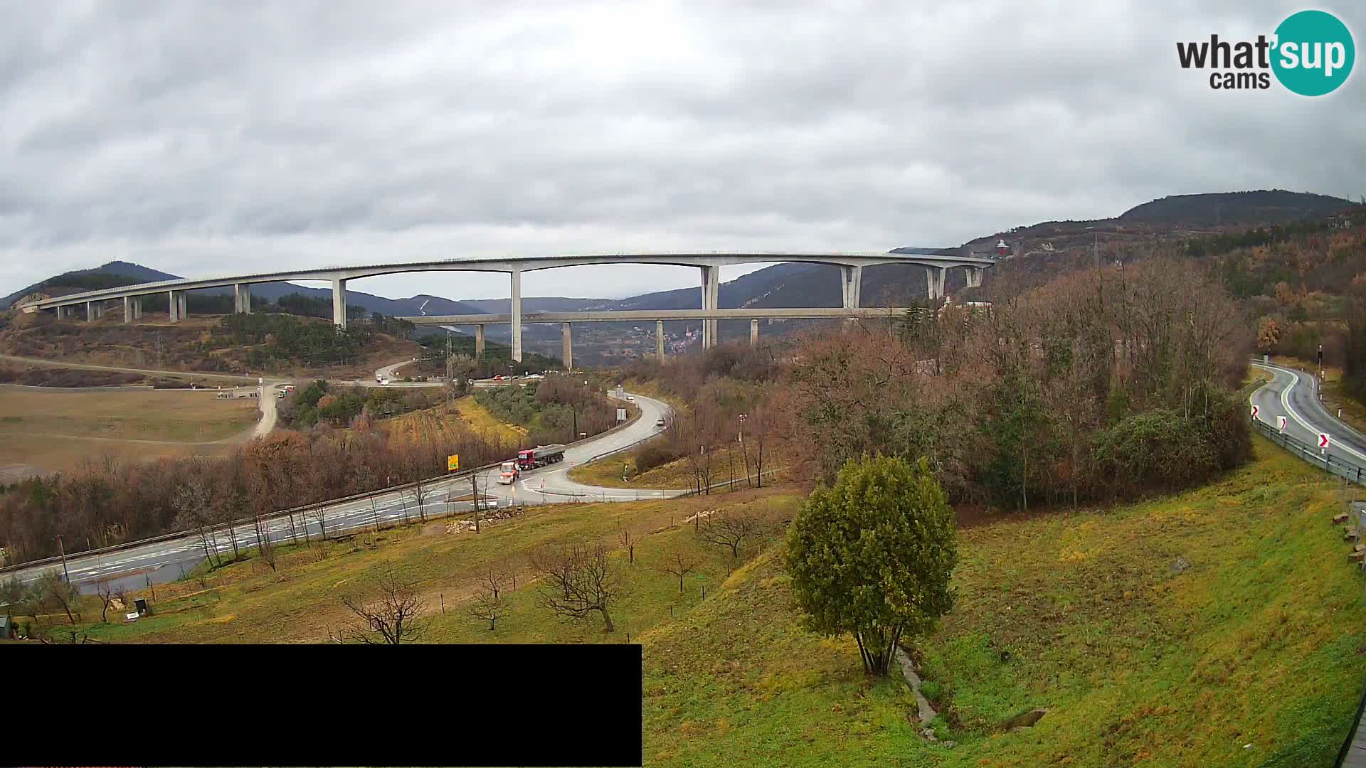 Livecam  Črni Kal Viadotto – panorama dal Viki Burger