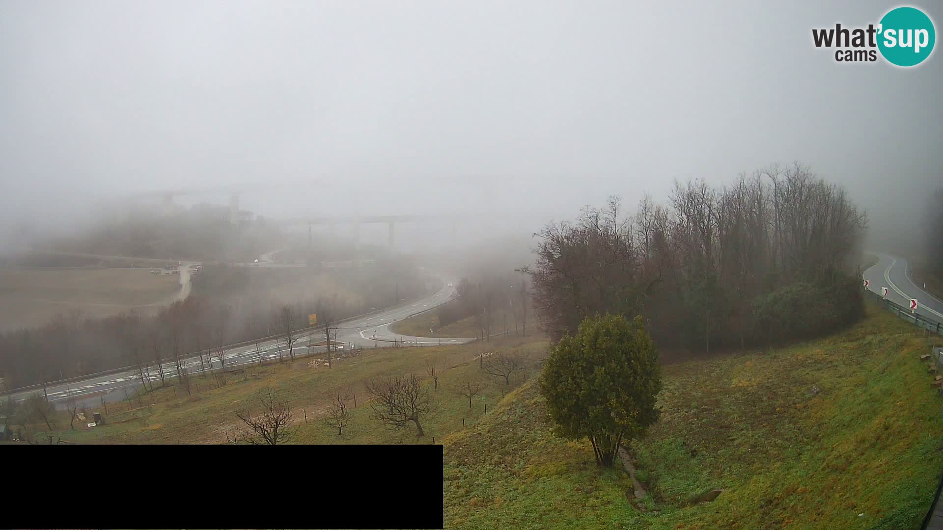 Webcam Črni Kal Viaduct – view from Viki Burger