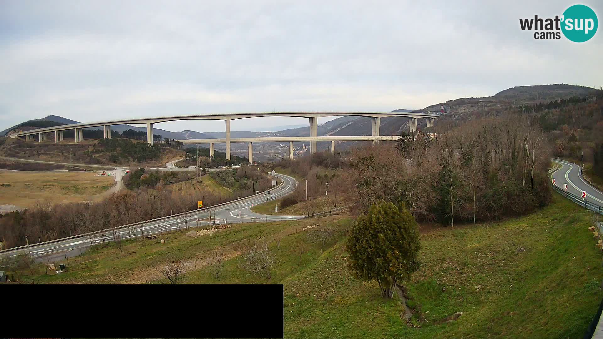 Live cam Črni Kal Viaduc – Viki Burger