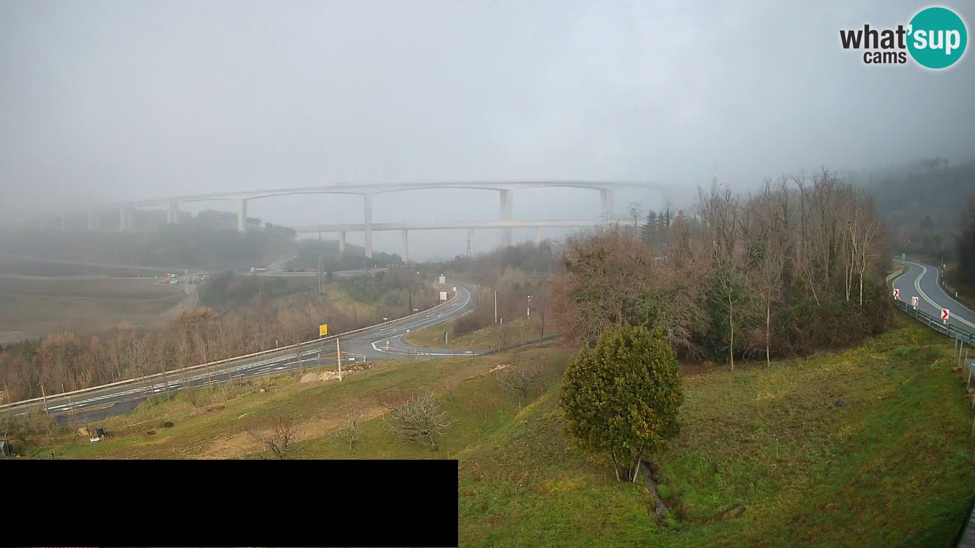 Webcam Črni Kal Viaduct – view from Viki Burger