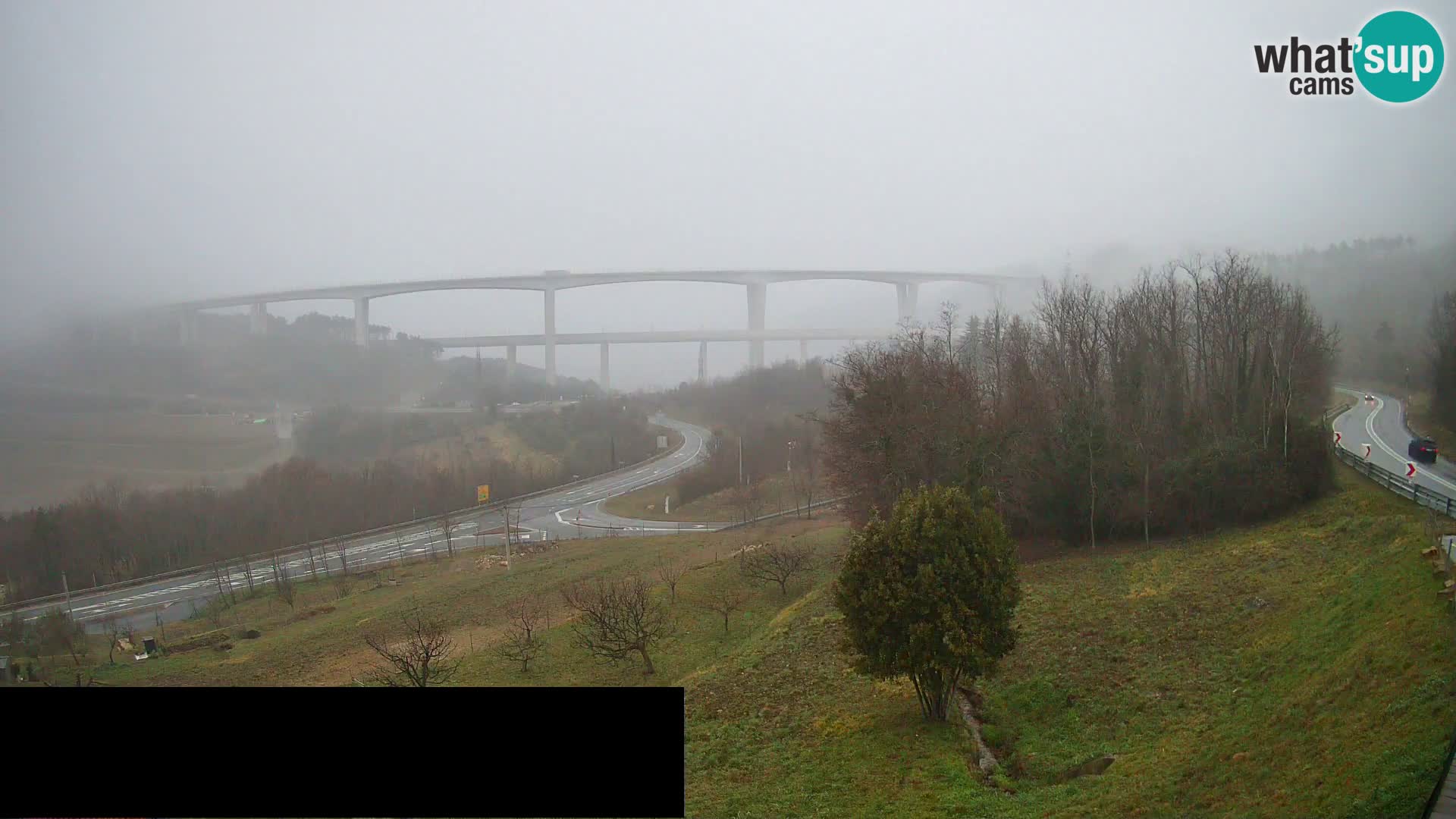 Webcam Črni Kal Viaduct – view from Viki Burger