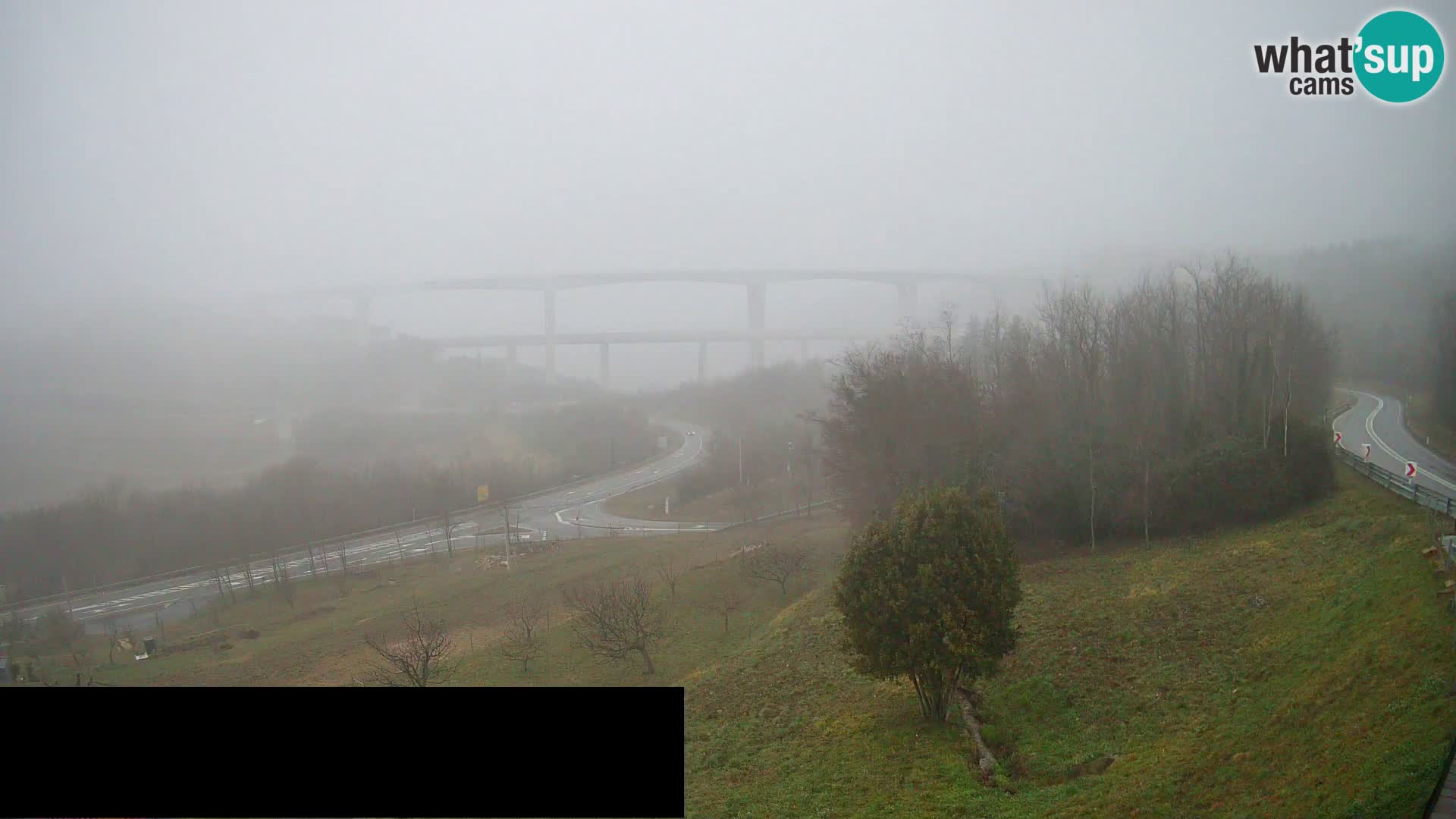 Webcam Črni Kal Viaduct – view from Viki Burger