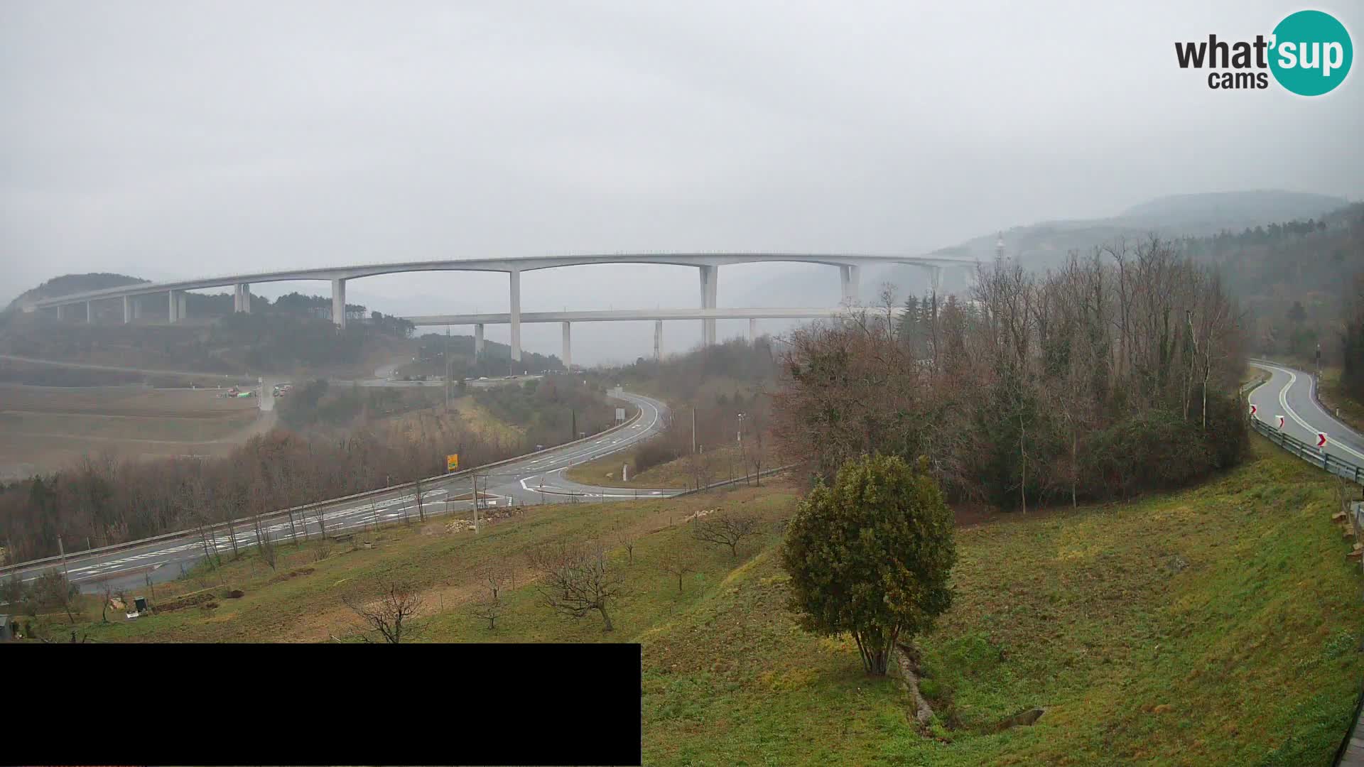 Webcam Črni Kal Viaduct – view from Viki Burger