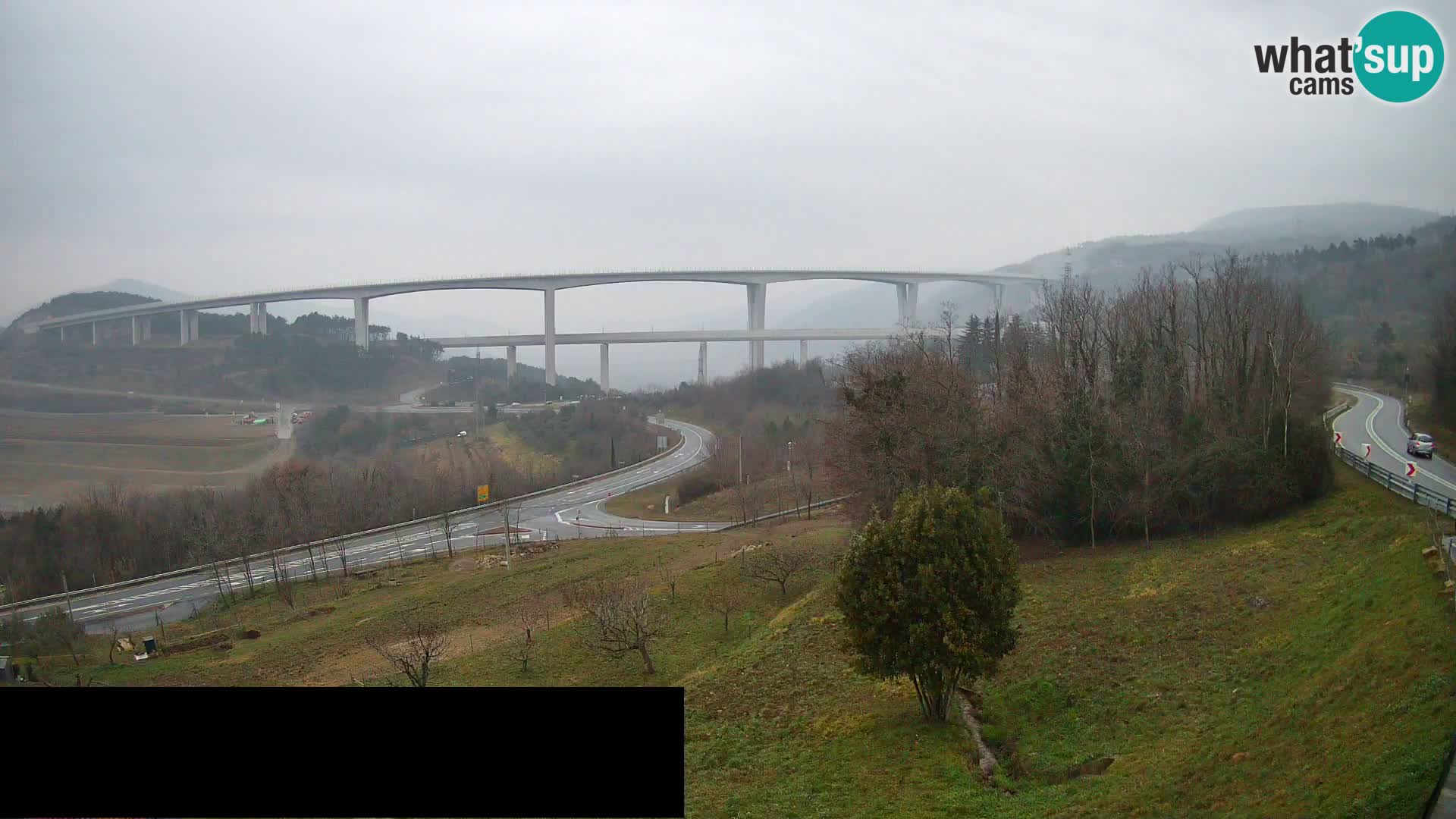 Webcam Črni Kal Viaduct – view from Viki Burger