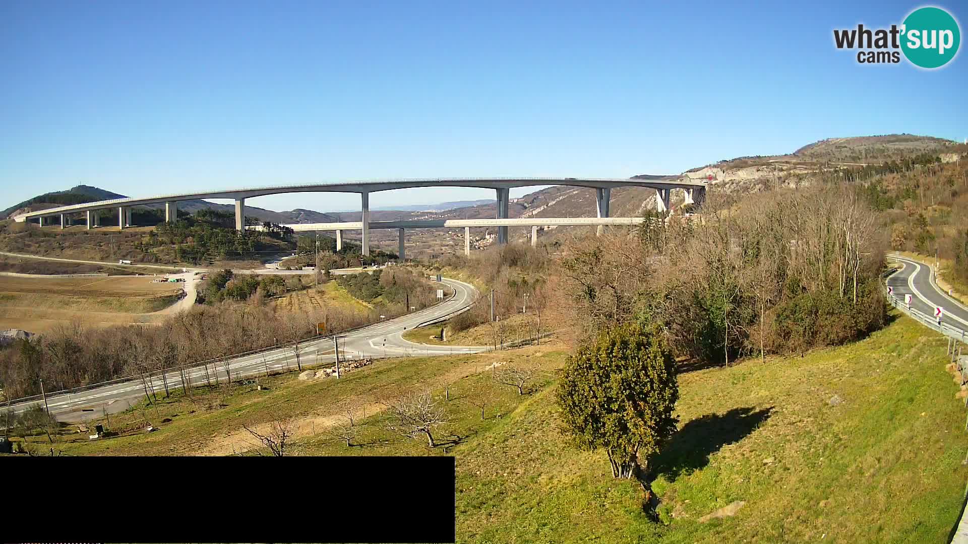 Webcam Črni Kal Viaduct – view from Viki Burger