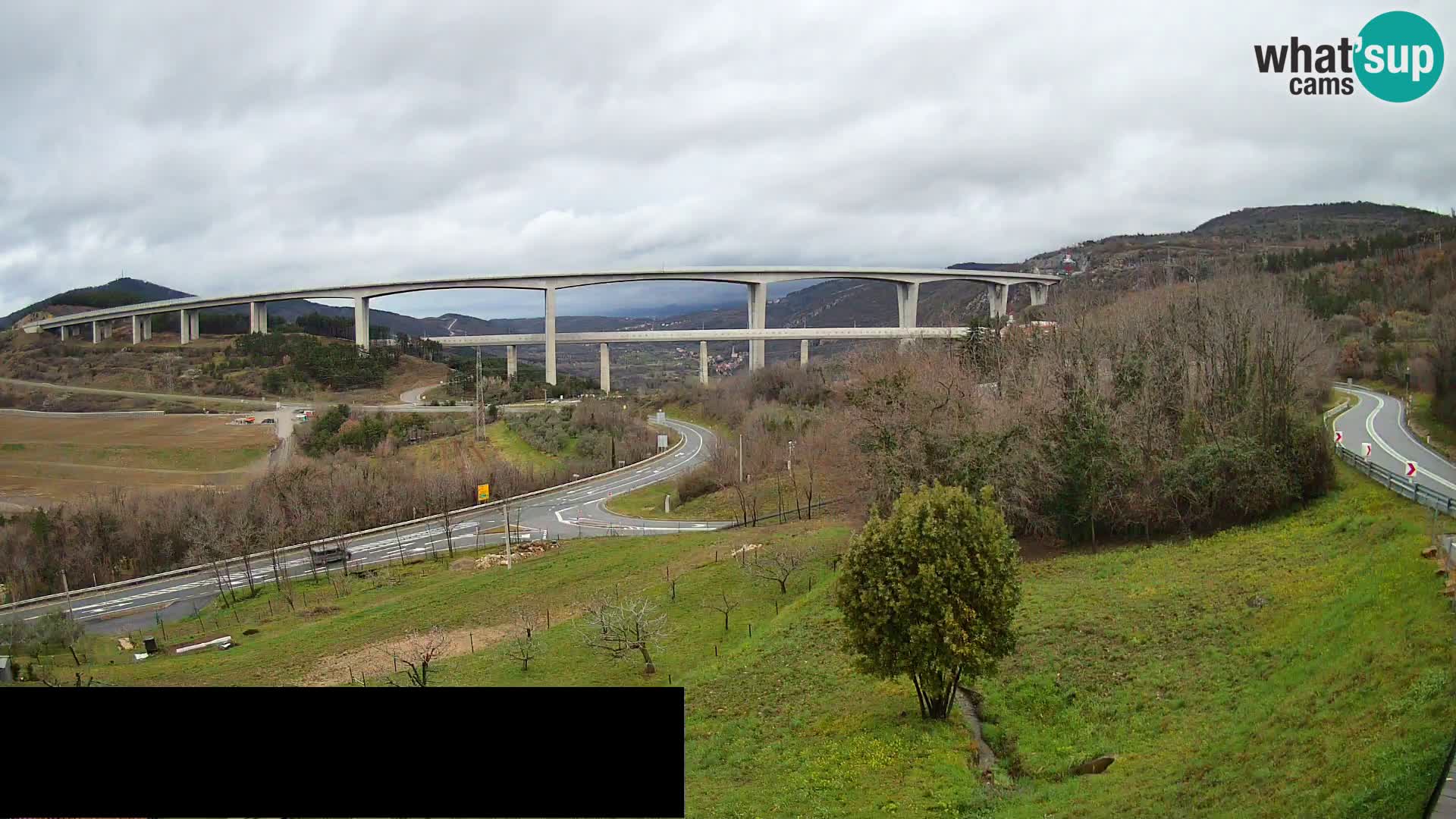 Webcam Črni Kal Viaduct – view from Viki Burger