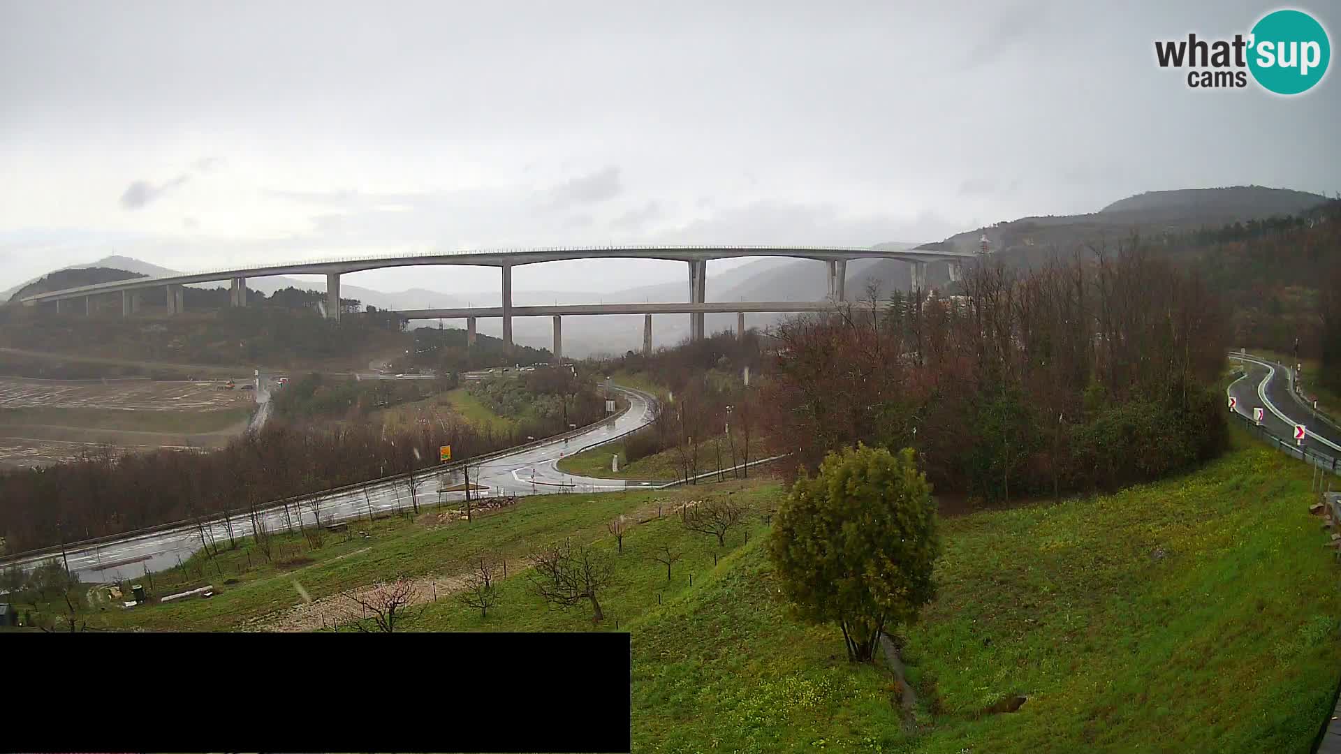 Live cam Črni Kal Viaduc – Viki Burger