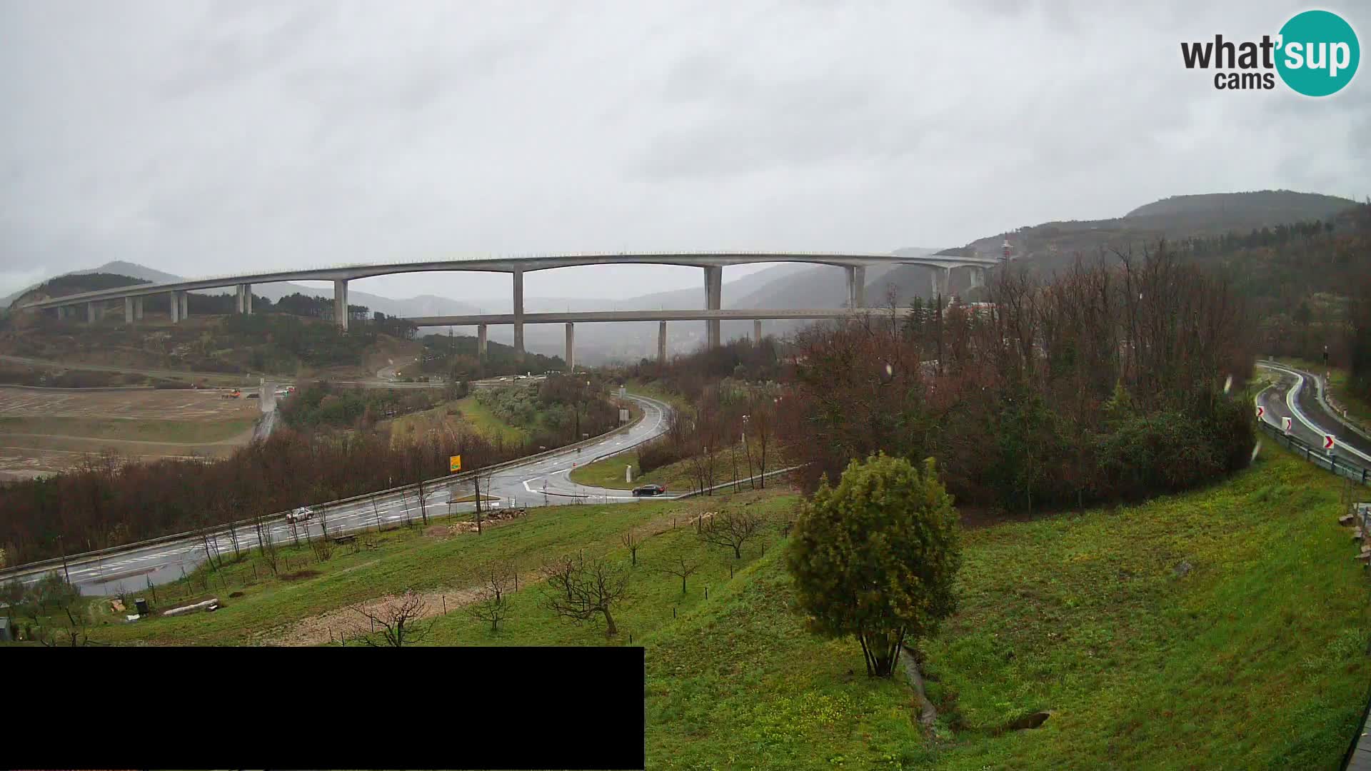 Kamera v živo Črni Kal Viadukt – pogled z Viki Burgerja