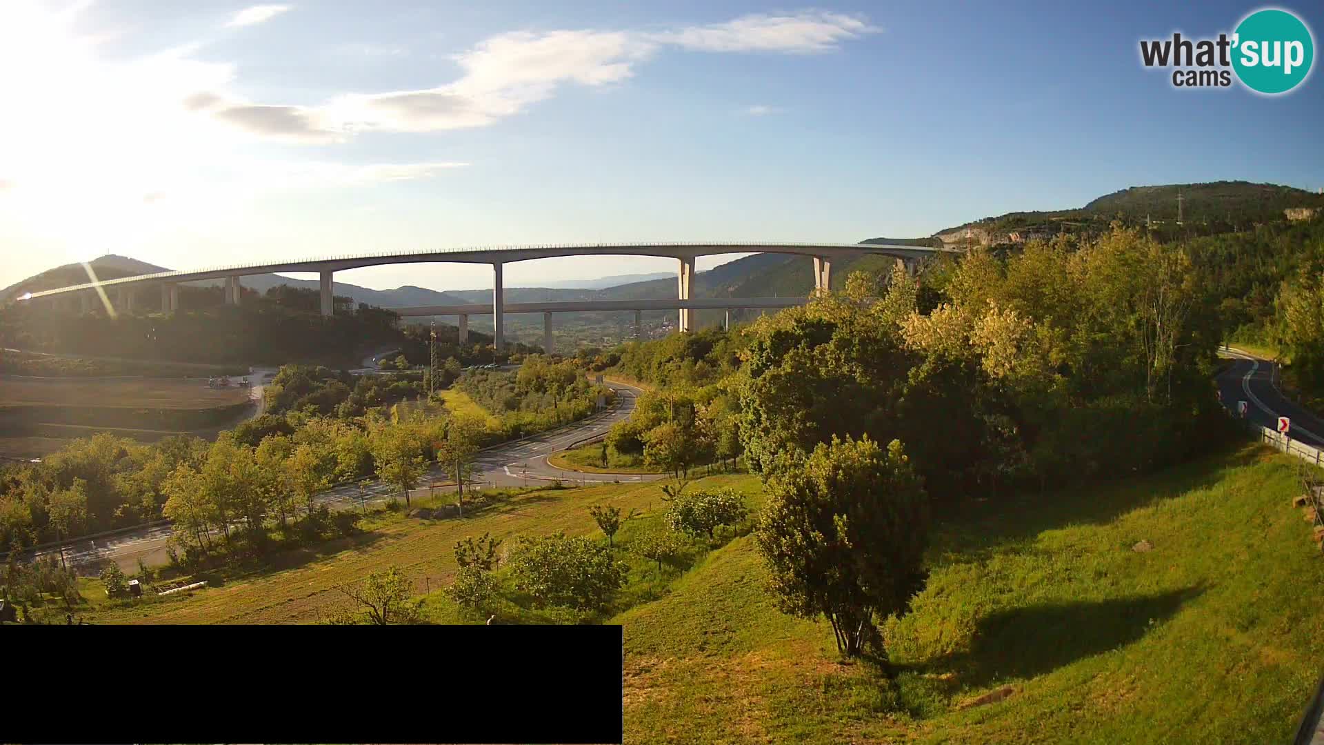 Livecam  Črni Kal Viadotto – panorama dal Viki Burger