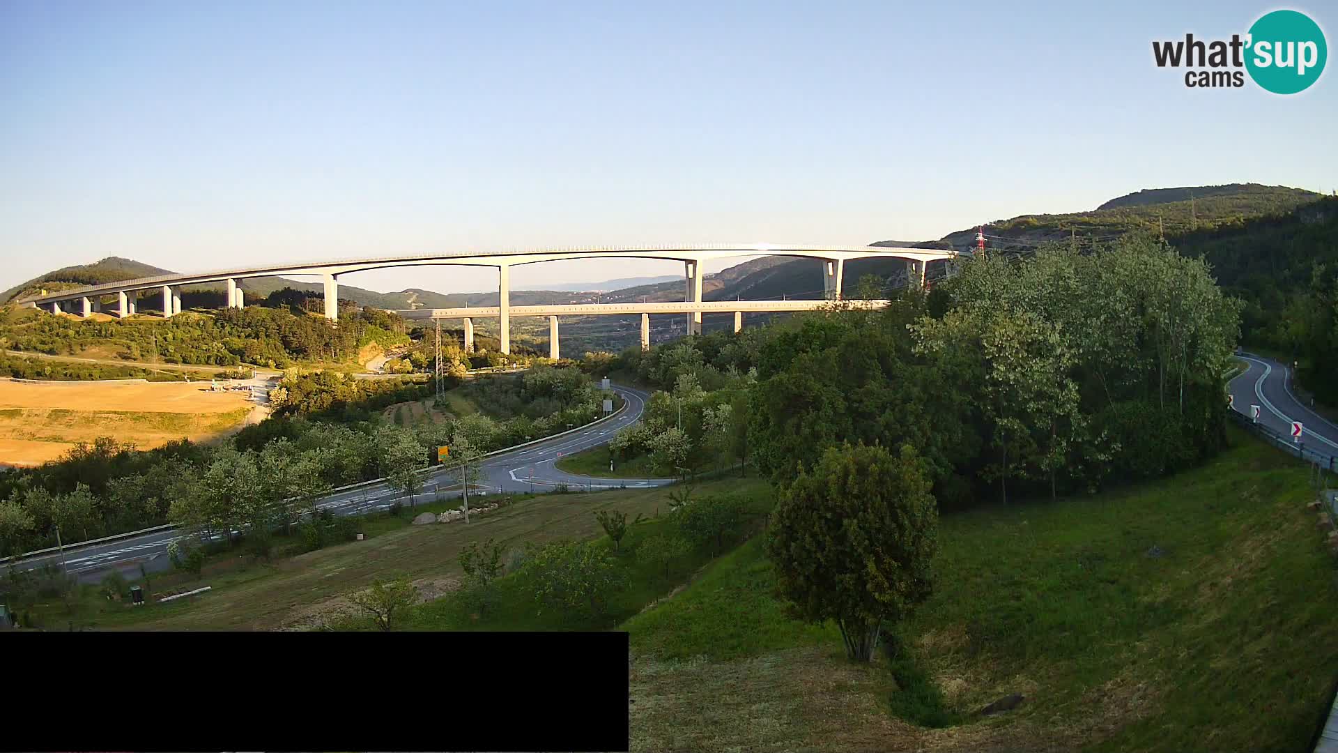 Webcam Črni Kal Viadukt – Viki Burger