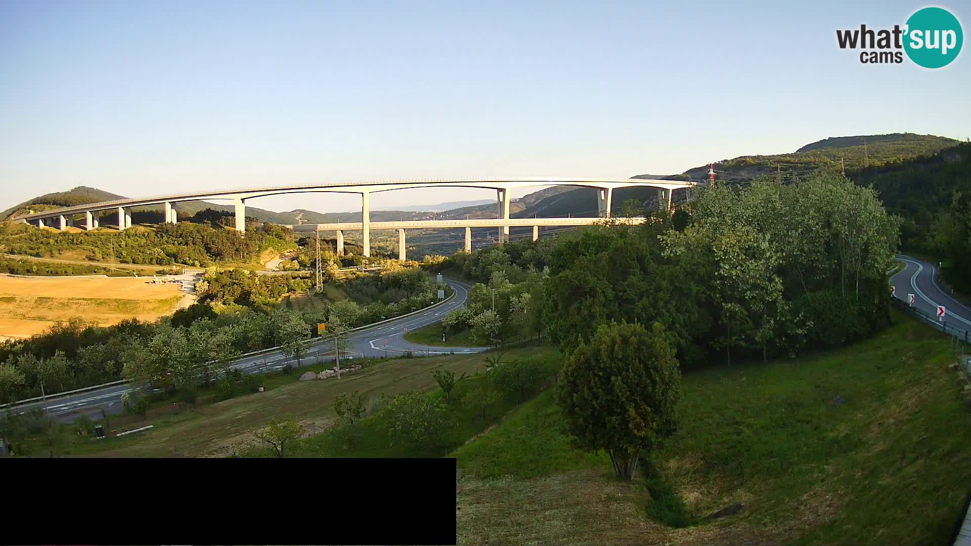 Camera en vivo Črni Kal Viaducto – Viki Burger