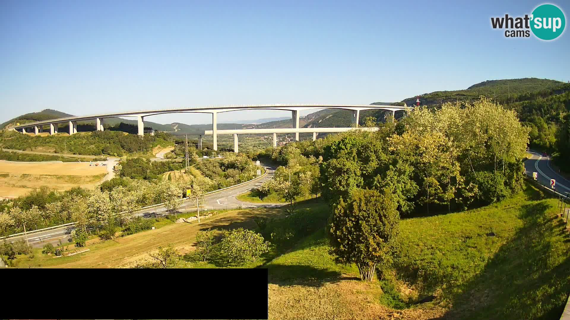 Live cam Črni Kal Viaduc – Viki Burger