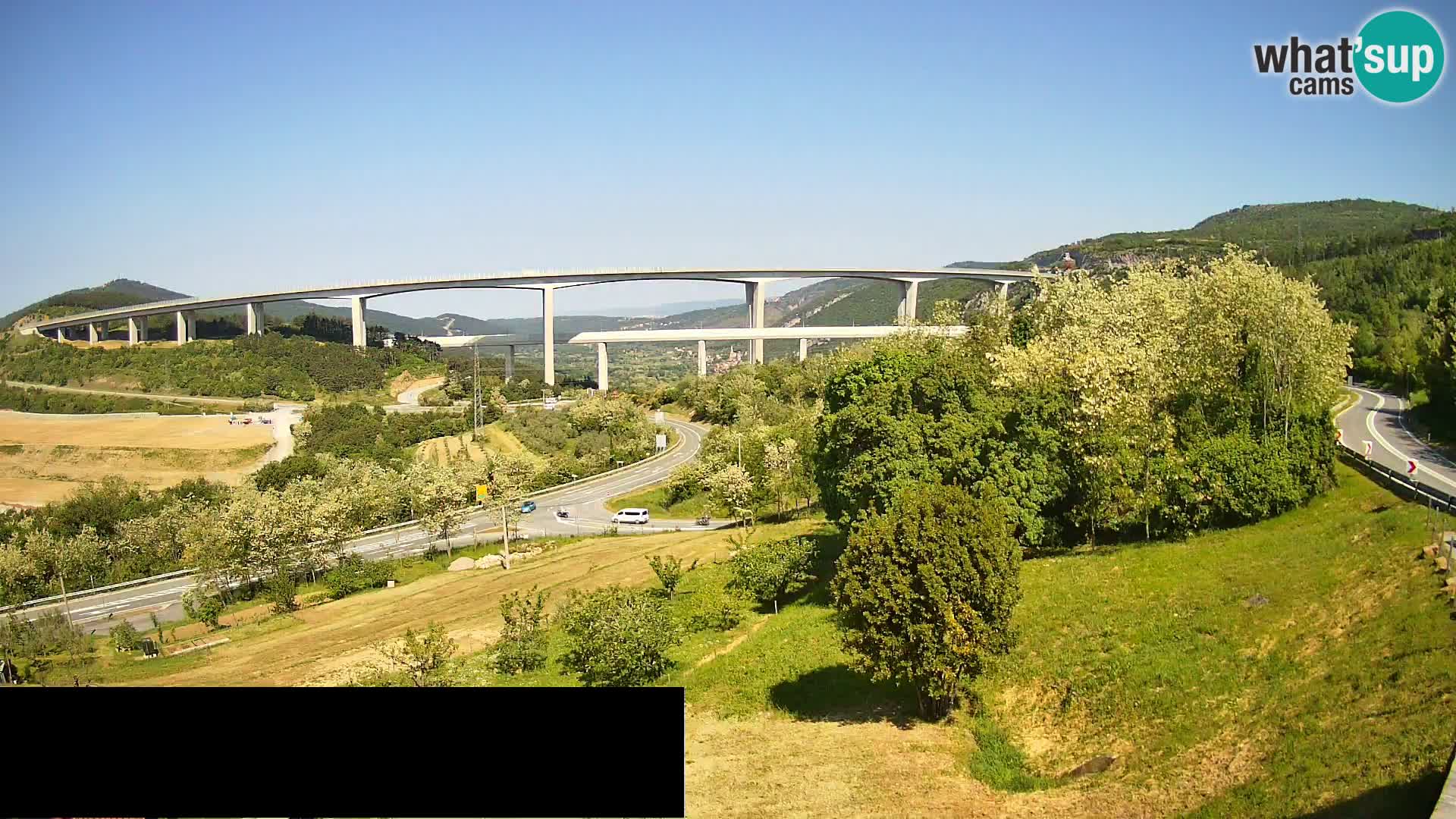 Live cam Črni Kal Viaduc – Viki Burger