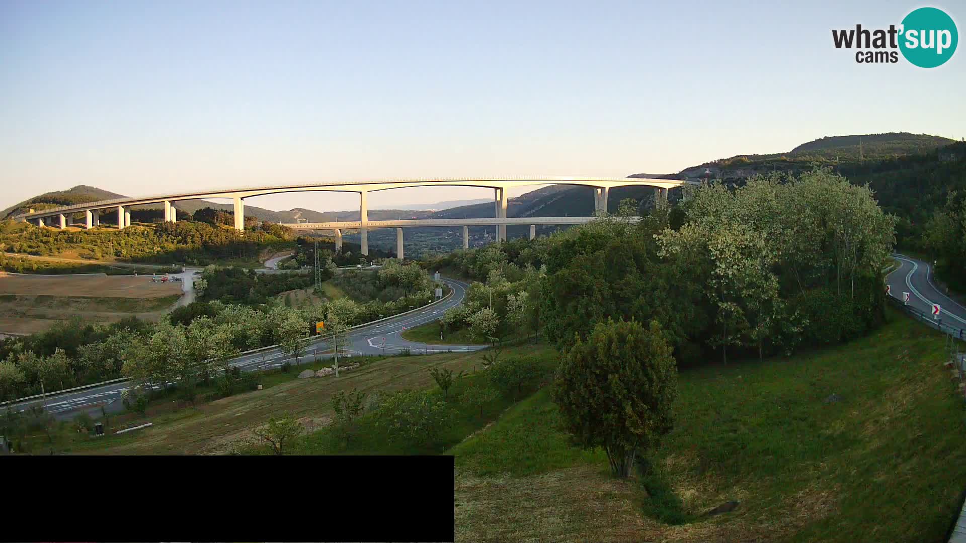 Livecam  Črni Kal Viadotto – panorama dal Viki Burger