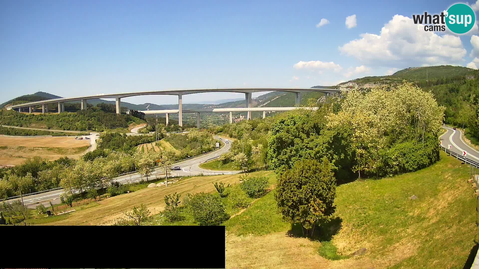 Kamera v živo Črni Kal Viadukt – pogled z Viki Burgerja