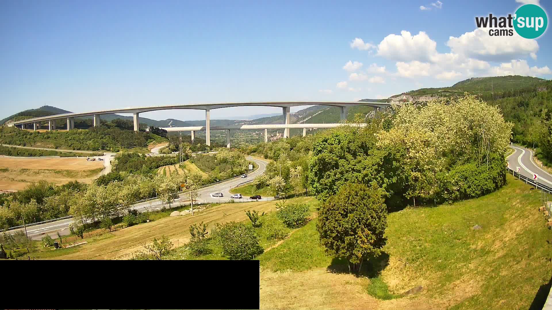 Webcam Črni Kal Viaduct – view from Viki Burger