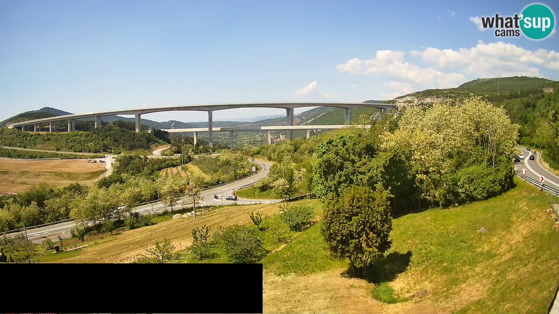 Kamera v živo Črni Kal Viadukt – pogled z Viki Burgerja