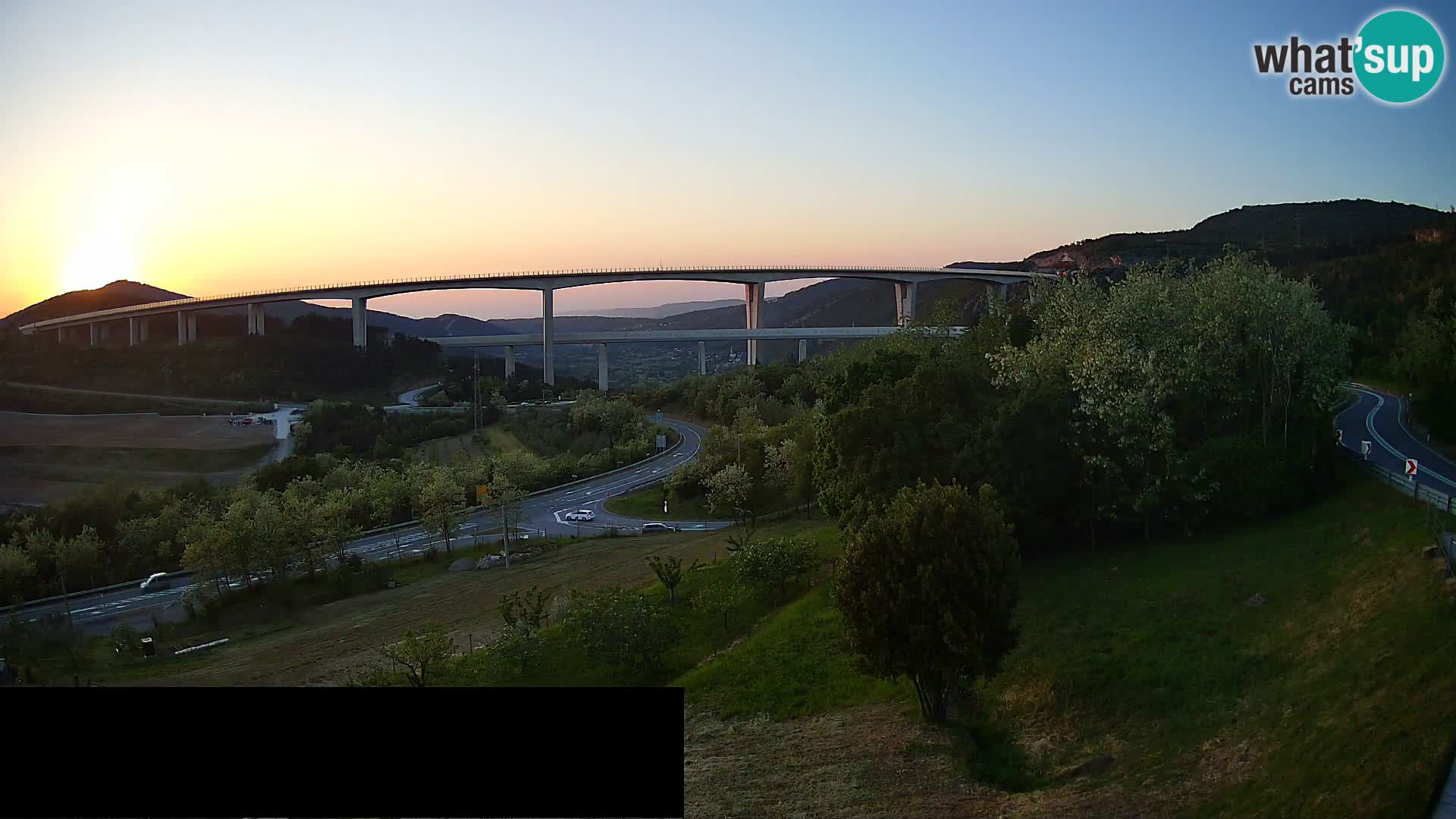 Webcam Črni Kal Viadukt – Viki Burger
