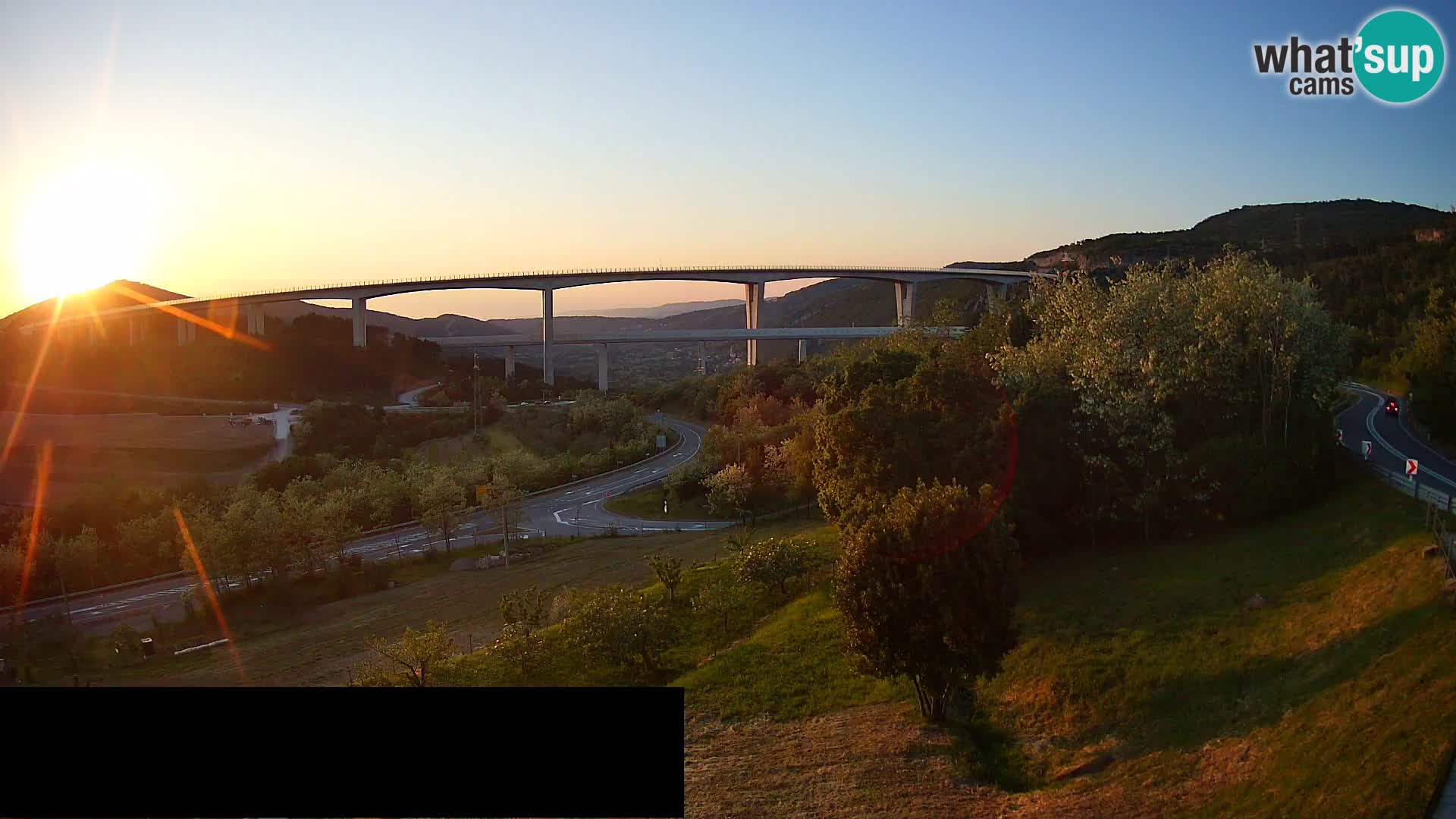 Webcam Črni Kal Viadukt – Viki Burger