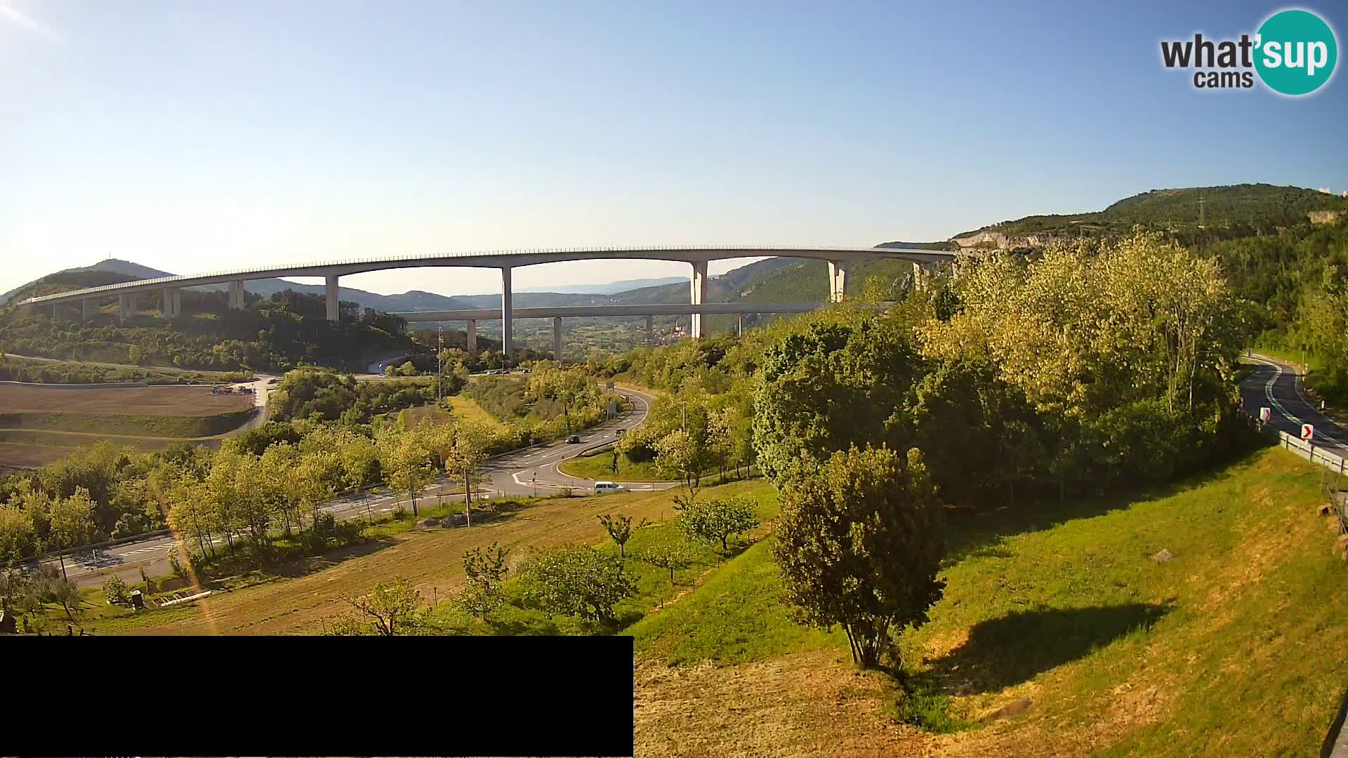 Web kamera Črni Kal Viadukt – pogled sa Viki Burgerja
