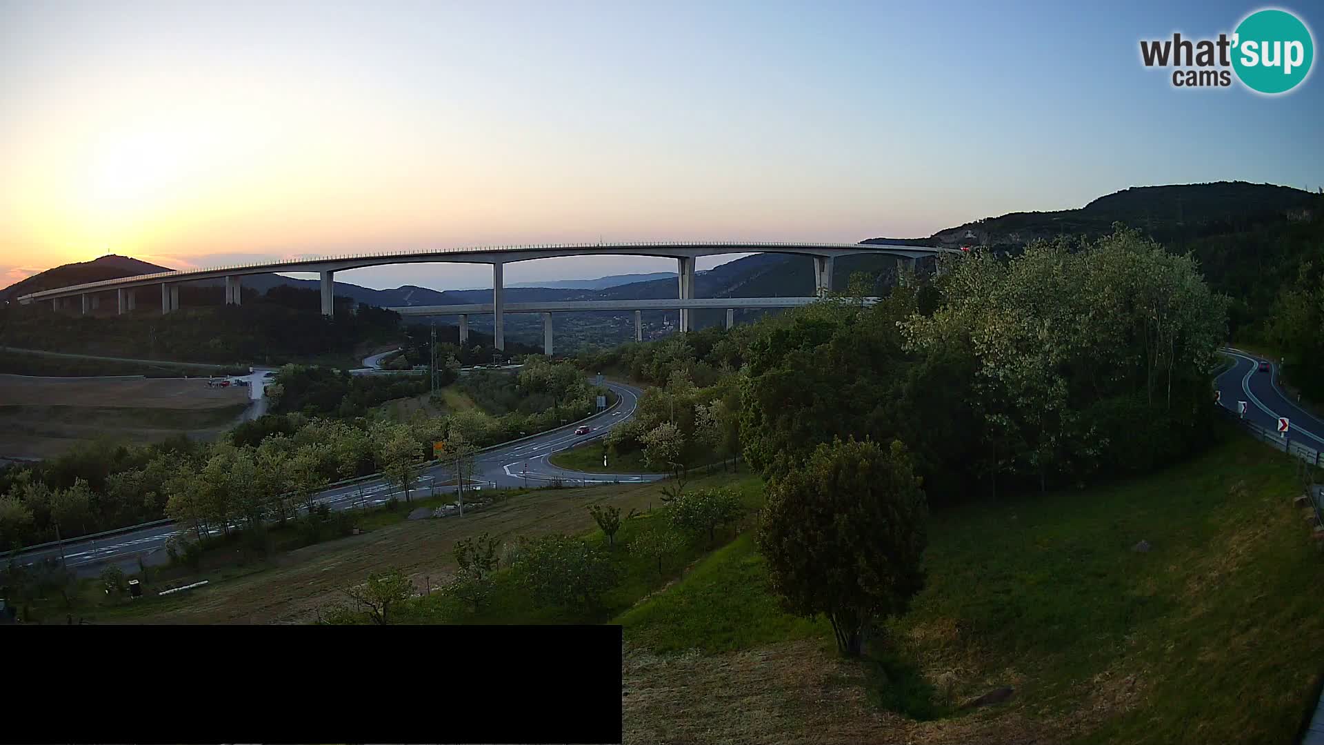 Camera en vivo Črni Kal Viaducto – Viki Burger
