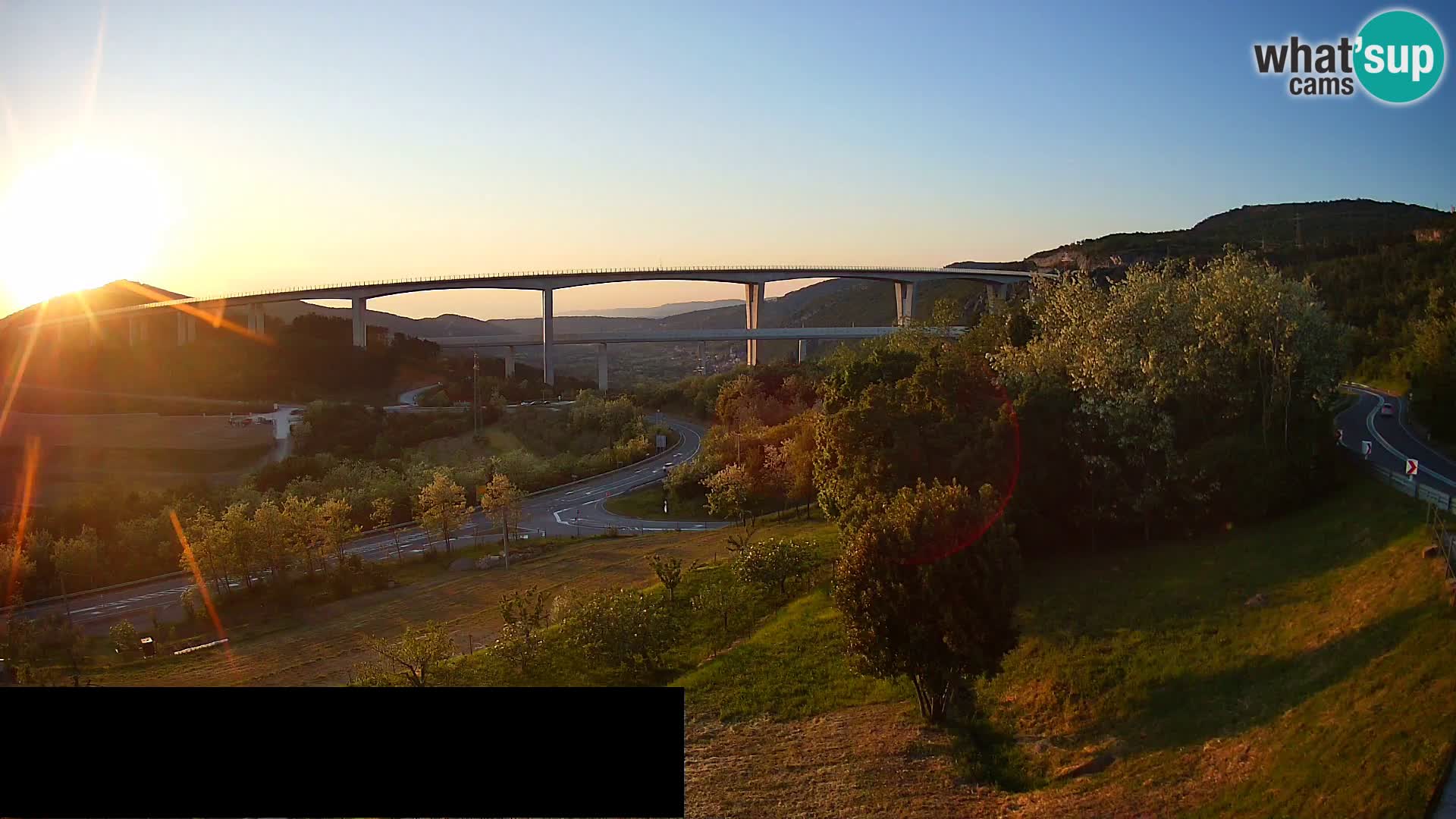 Webcam Črni Kal Viadukt – Viki Burger