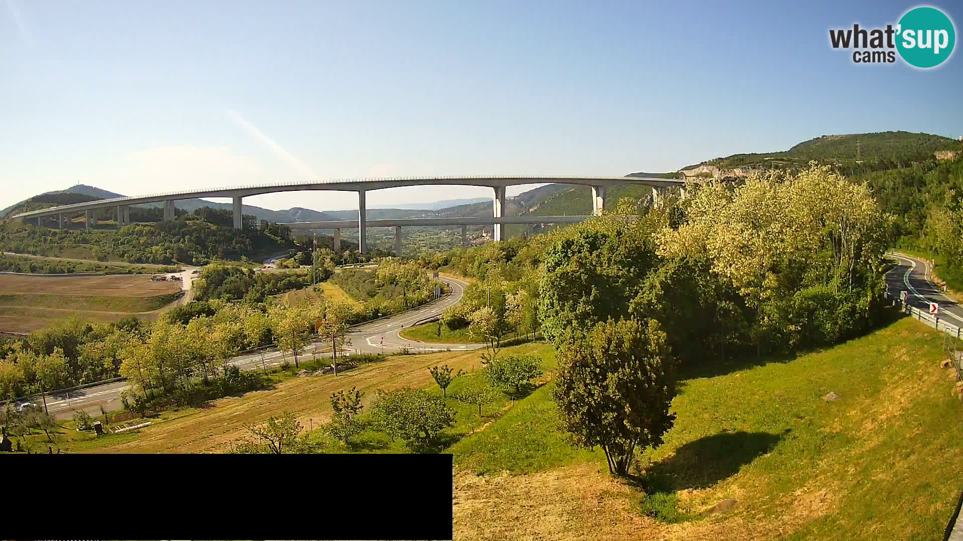 Webcam Črni Kal Viadukt – Viki Burger